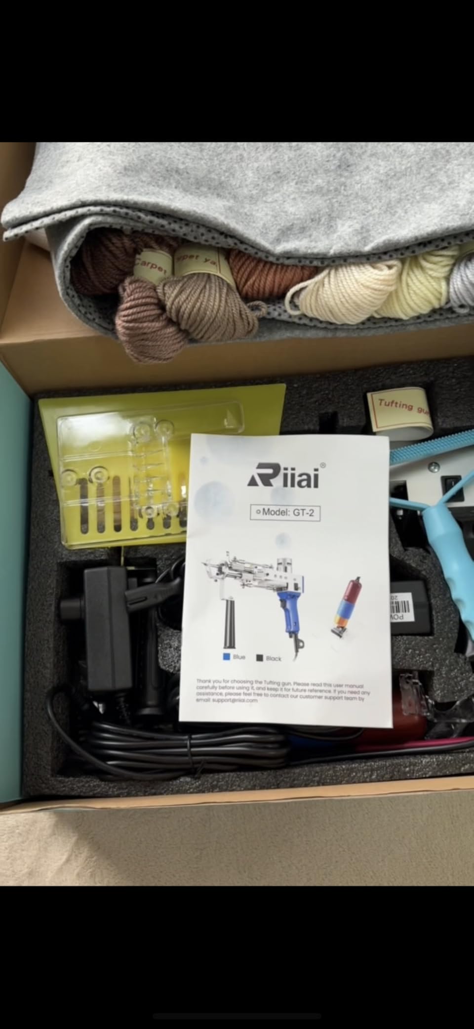 Riiai Tufting Gun Starter Kit, Tufting Gun with Carpet Trimmer Rug Making Kit, Rug Gun Cut Pile Loop Pile for Making Rugs customer photo 1