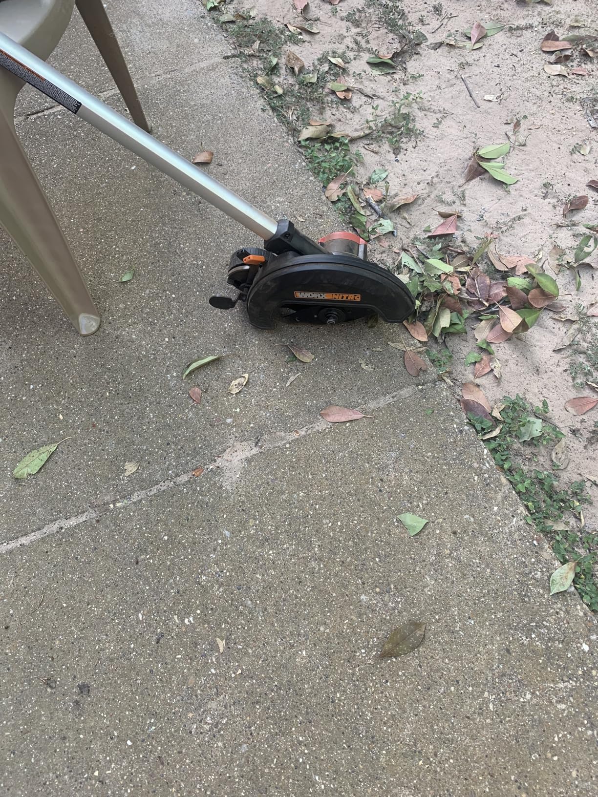 WORX Nitro Cordless Lawn Edger, 7'' Grass Edger with 3 Depth Settings, 20V Trencher with Dual Wheels & Brushless Motor, 4.0 Ah Battery & Charger Included, WG898 customer photo 2