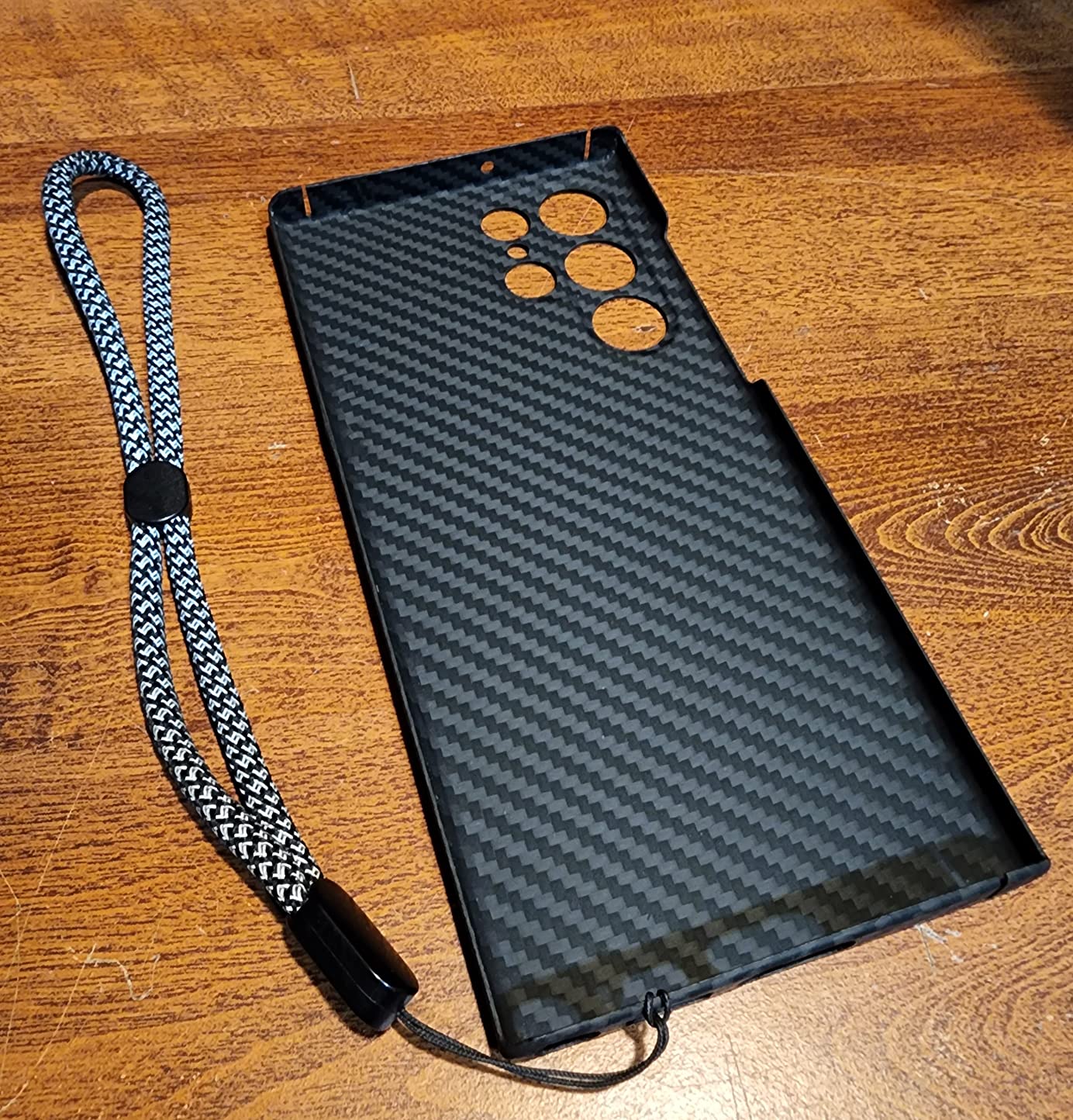 Aramid Fiber Case for Samsung Galaxy S24 Ultra 5G with Carbon Fiber Texture, Super Slim Protective Cover Skin, Soft Touch Sturdy Durable Case, Snap-on Back Cover Wireless Charging Friendly customer photo 1
