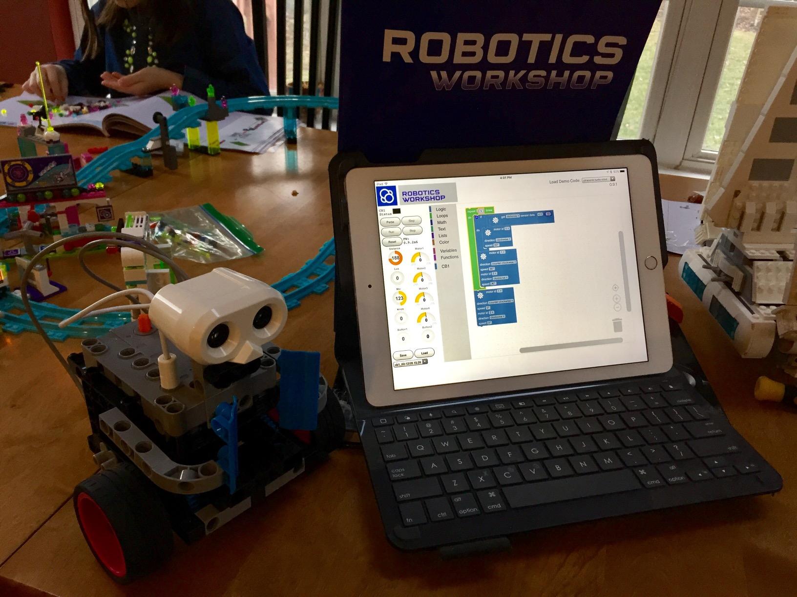 Thames & Kosmos Robotics Workshop with Micro:Bit STEM Experiment Kit, Creative, Educational Coding & Programming Curriculum for Home & School Use, Utilizes MakeCode App to Learn Python, Javascript customer photo 1