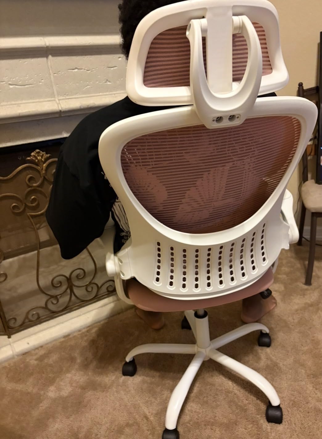 Sweetcrispy Office Computer Desk Chair, Ergonomic High-Back Mesh Rolling Work Chairs with Wheels and Adjustable Headrests, Comfortable Lumbar Support, Comfy Flip-up Arms for Home, Bedroom, Study, Black customer photo 1