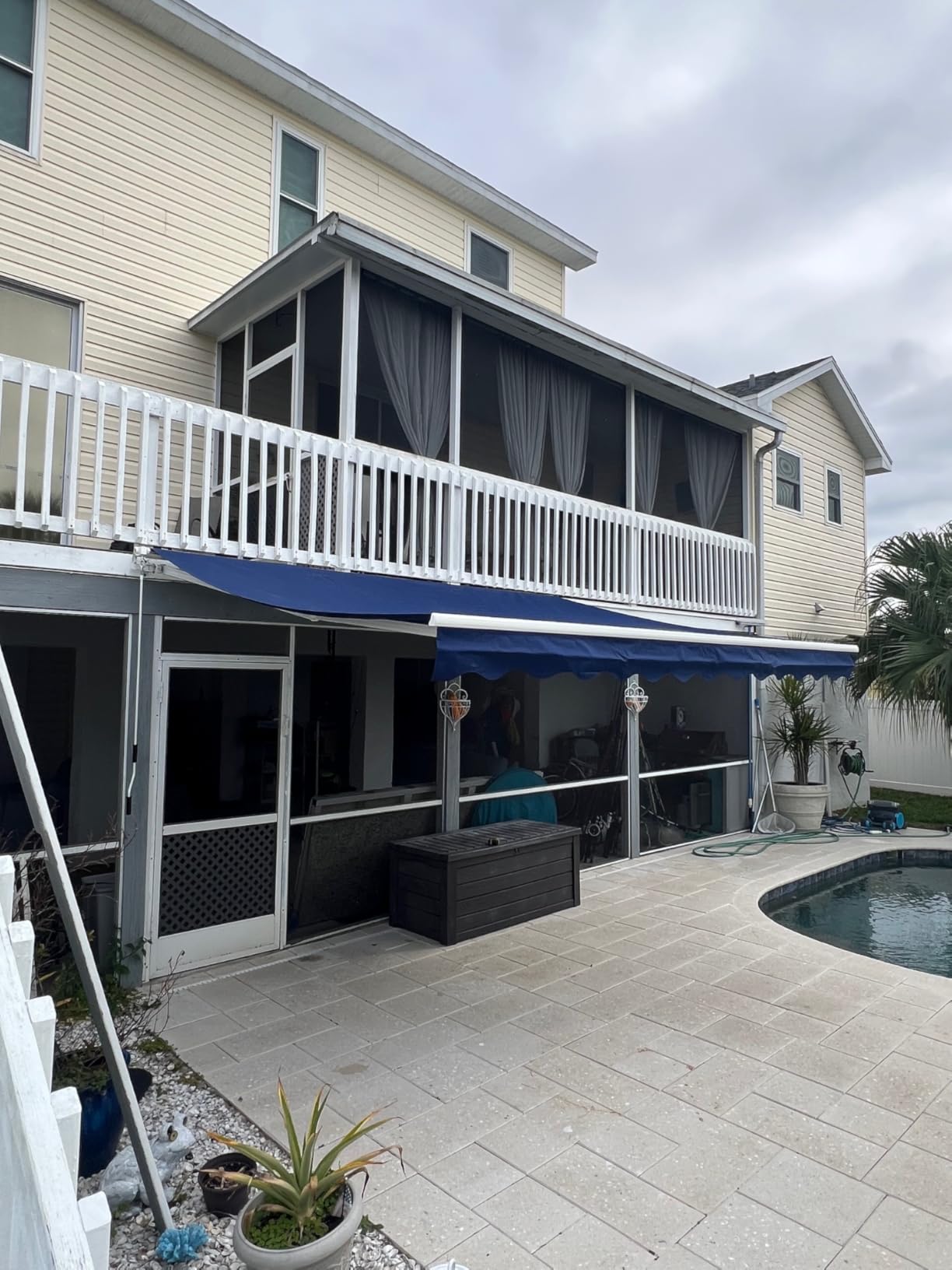 U-MAX Retractable Awning, 10'x8' Manual Awnings for Patio Sun Shade Shelter, Water-Resistant Polyester Cover Outdoor Door Window Awning with Crank Handle for Deck, Home, Backyard, Balcony, Beige customer photo 1