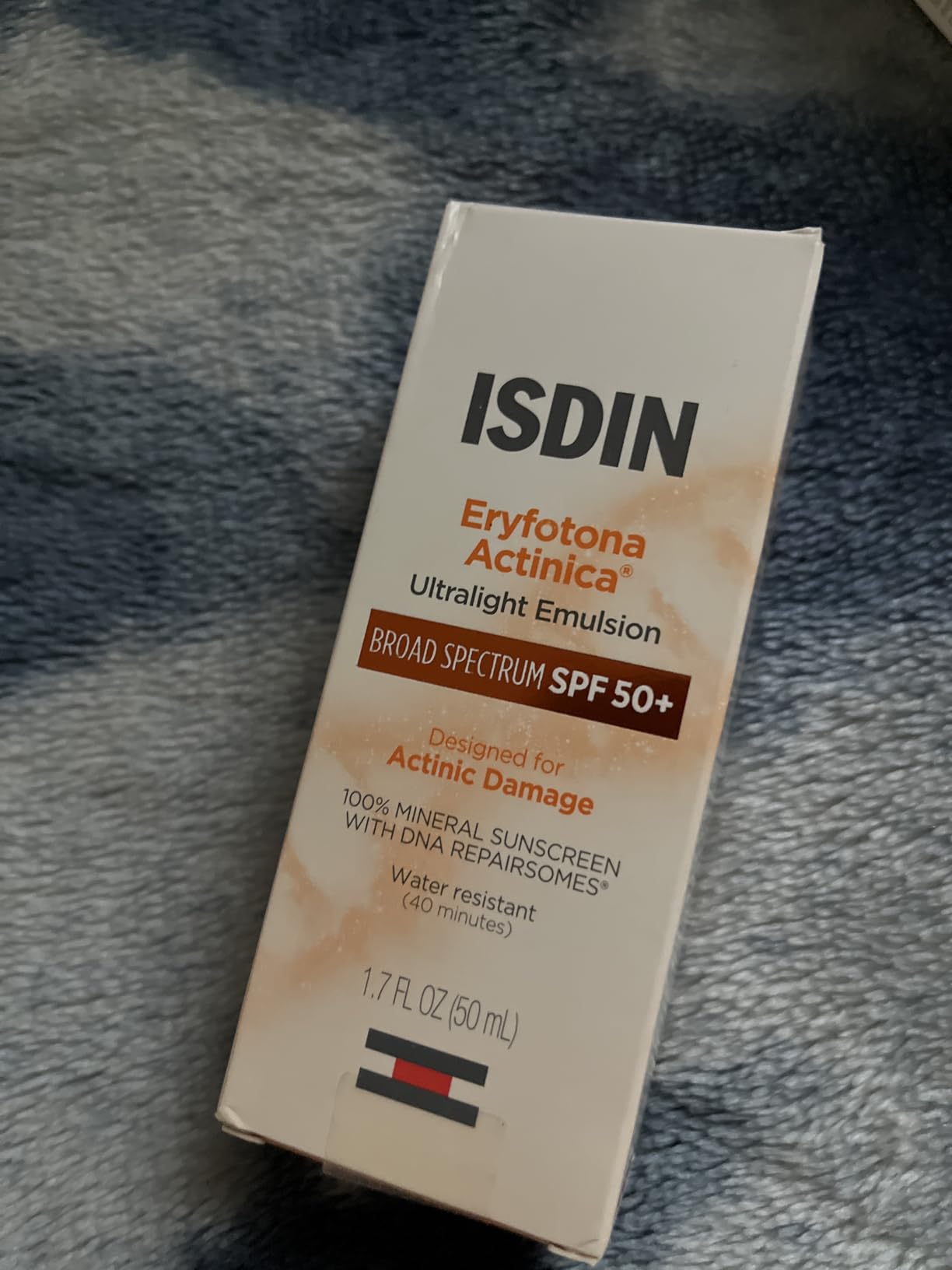 ISDIN Eryfotona Actinica SPF 50+ | Mineral Sunscreen for Face with Zinc Oxide | 100% Mineral UV Filters | No White Cast, Suitable for Sensitive Skin, Dermatologist Recommended customer photo 1