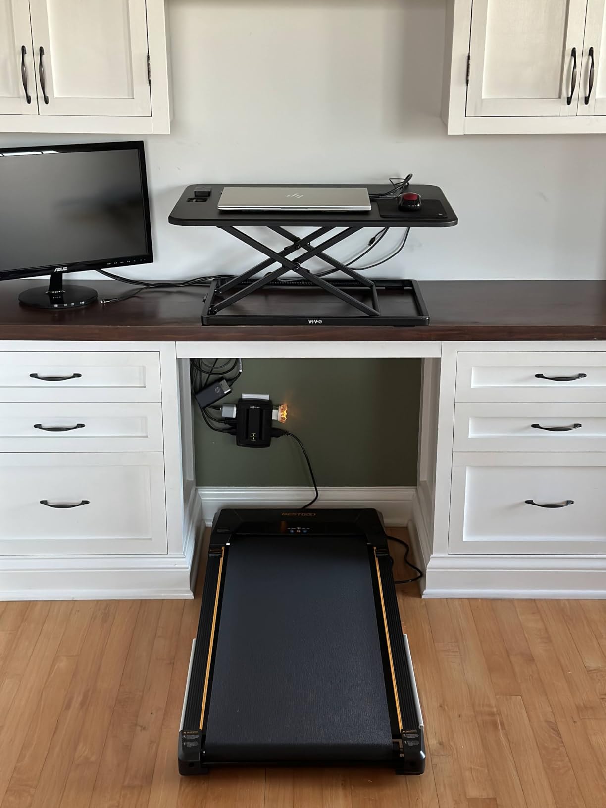 VIVO Ultra-Slim 32 Inch Single Top Height Adjustable Standing Desk Riser, Compact Sit Stand Desktop Converter for Monitor or Laptop, Black, DESK-V032J customer photo 1