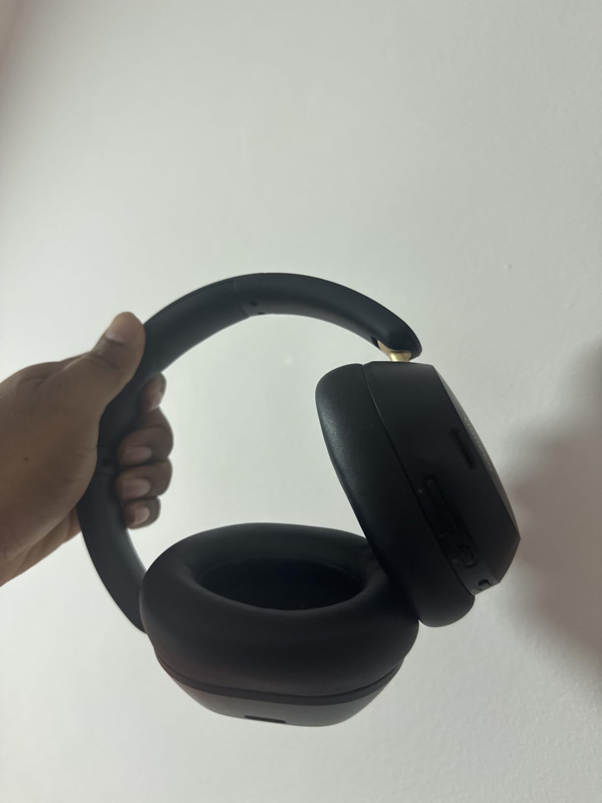 UGREEN HiTune Max5c Wireless Headphones Hybrid Active Noise Cancelling Bluetooth 5.4 ANC Over Ear Earphone, Hi-Res LDAC & Spatial Audio, Clear Call with Mic, EQ & App, 75H Playtime, Dual Connection customer photo 1
