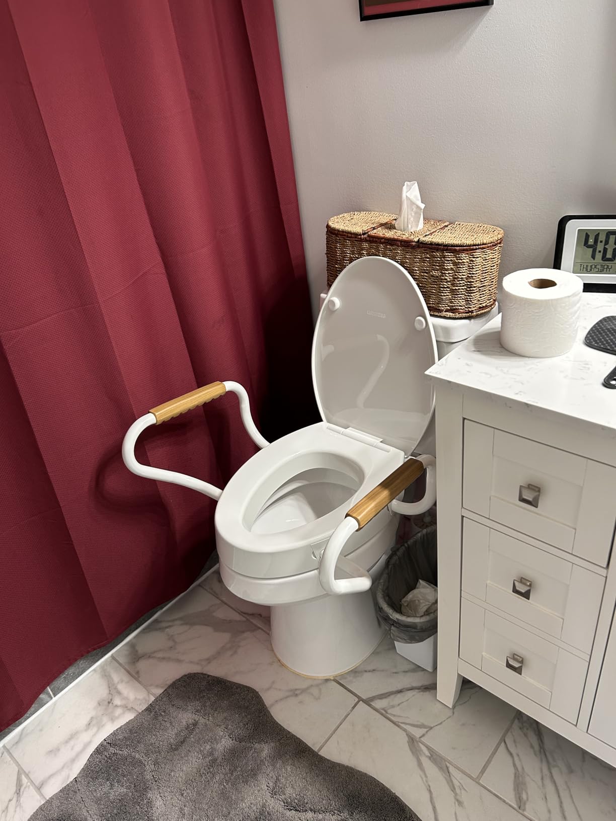 Lunderg Raised Toilet Seat with Handles - Elongated - Easy to Install Toilet Seat Risers for Seniors - Adds 3 Inches & Works like the one you've always used - Elegant design - No Hospital Vibe customer photo 2