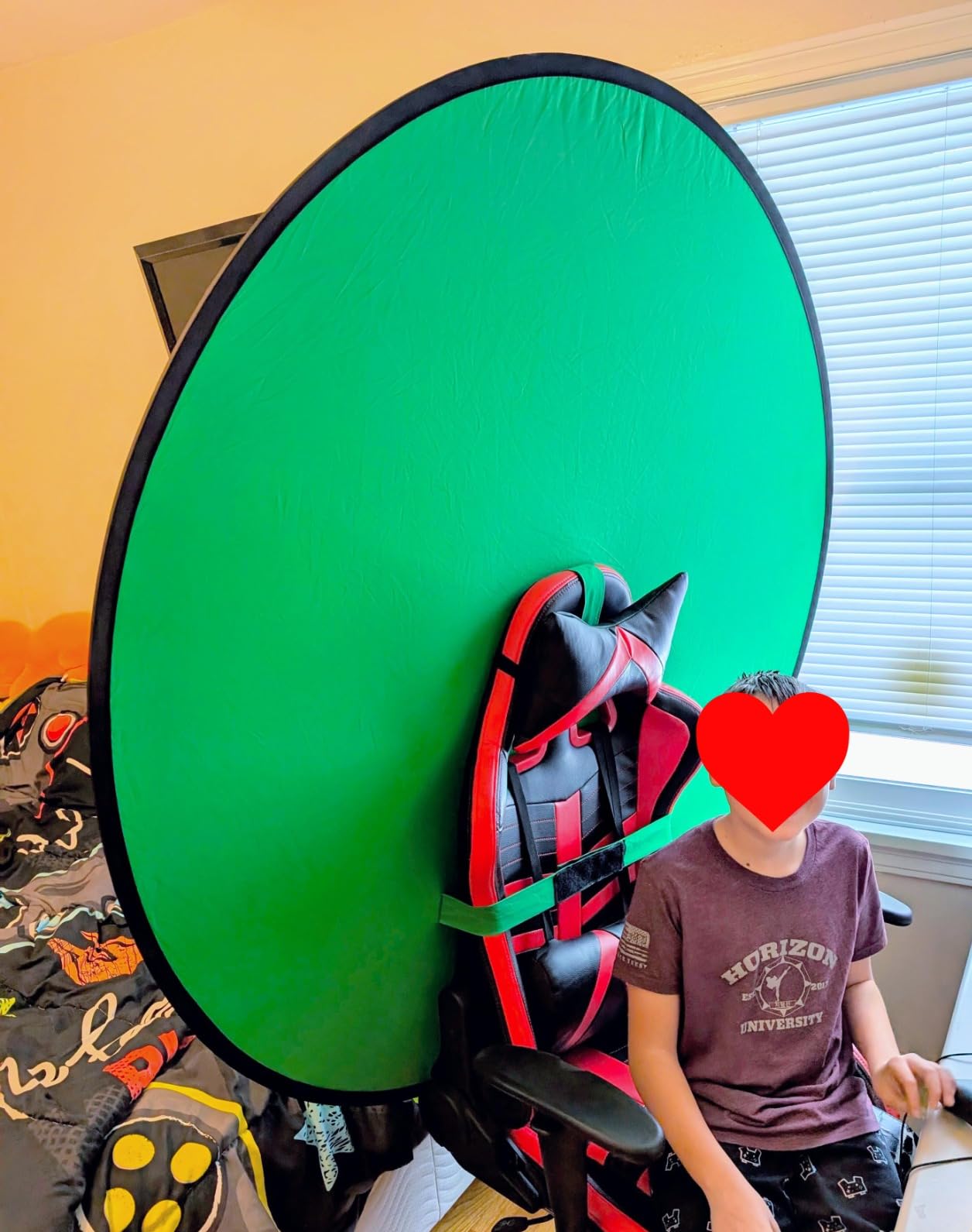 Portable Green Screen Chair, 57 in Greenscreen Backdrop with Stand Double Sided Foldable Green Background for Photography Streaming Gaming customer photo 1