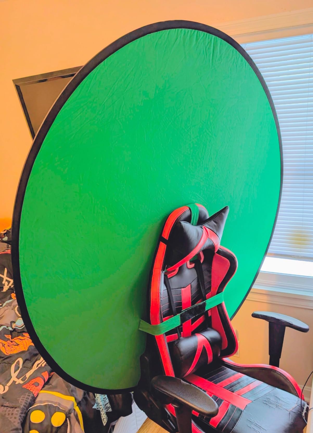 Portable Green Screen Chair, 57 in Greenscreen Backdrop with Stand Double Sided Foldable Green Background for Photography Streaming Gaming customer photo 2