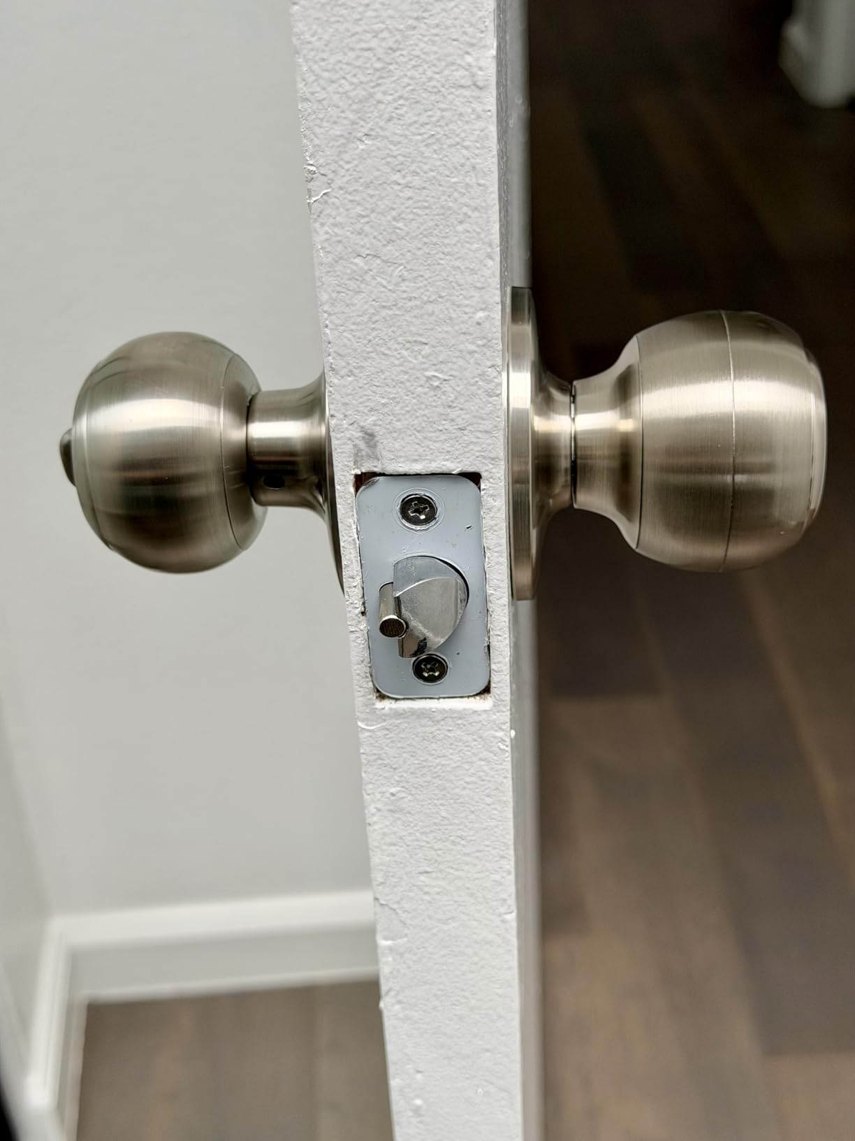 KLLOQUE Fingerprint Door Knob, Smart Fingerprint Door Knob with Lock, Biometric Door Locks with App Control & Key, Keyless Thumbprint Entry Door Locks for Bedroom, Front Door, Home, Apartment-Silver customer photo 1