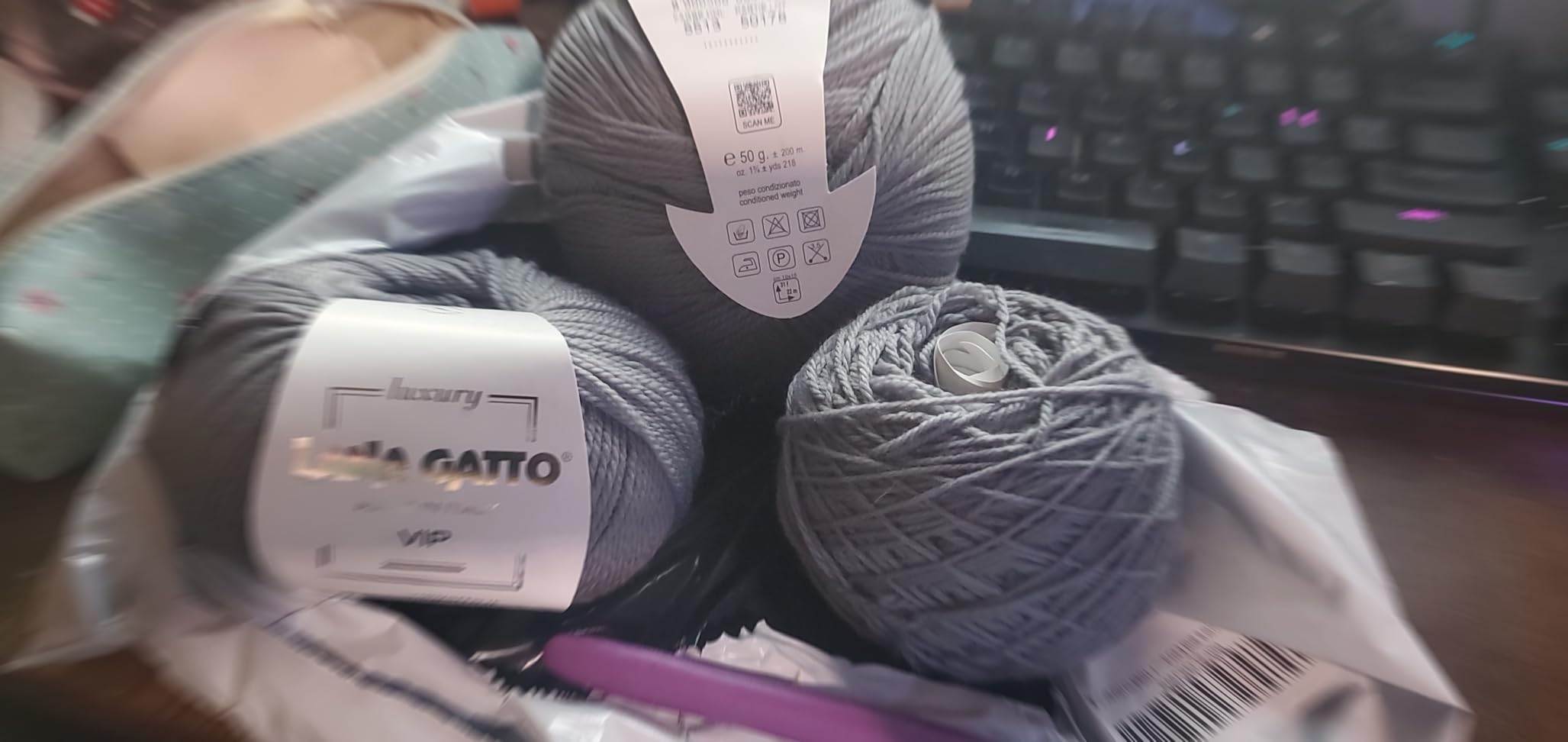 2-Pack Cashmere and Extra-fine Merino Wool Luxury Yarns for Hand Knitting and Crocheting, Made in Italy, 3.6 oz / 436 yd (Blue - 10175, 2) customer photo 2