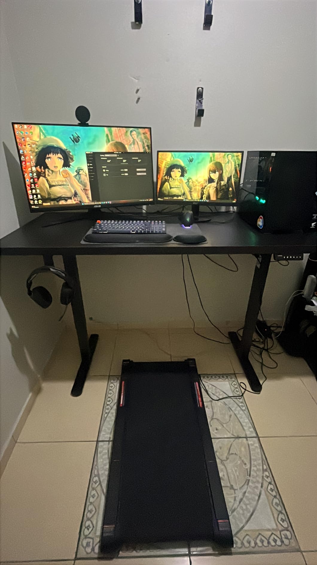 HUANUO Standing Desk Frame with 220lbs Powerful Brushless Motor, Thick T-Shaped Adjustable Desk Legs Made of Automotive-Grade Steel, for Max 75 x 35 Desktop, for Home Office, Black Frame Only customer photo 1