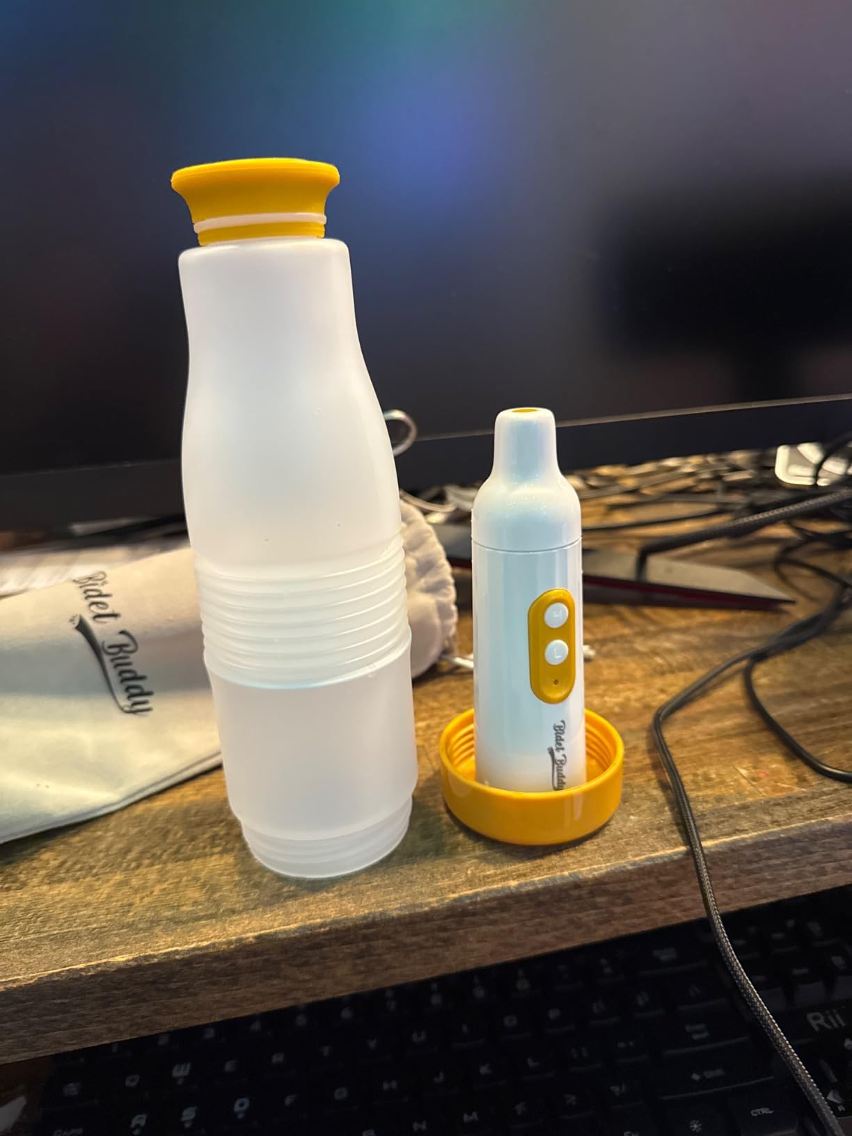 BIDET BUDDY PureJet Portable Bidet for Travel - Self-Cleaning Retractable Nozzle, 550mL Bottle, IPX7 Waterproof, USB-C Rechargeable, High-Pressure Hygiene Device, Versatile Power Modes - Arctic White customer photo 2
