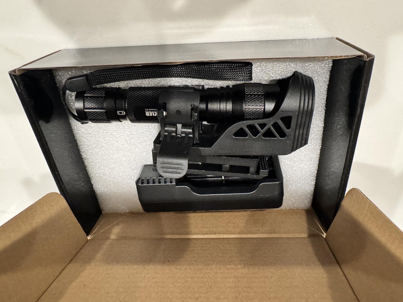 Tactical Flashlights High Lumen-Police 1200 LM Flashlight with Holster for Duty Belt,Single Mode LED Flashlight for Camping/Law Enforcement-Sentinel-X1 customer photo 1