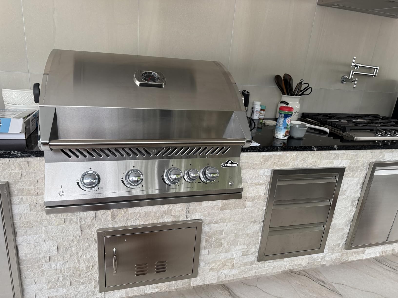 Napoleon Built-In 700 Series 32-inch Natural Gas Grill Head with Infrared Rear Burner - 4 Main Burners, Infrared Rear Burner, Stainless Steel, Included Rotisserie Kit customer photo 1