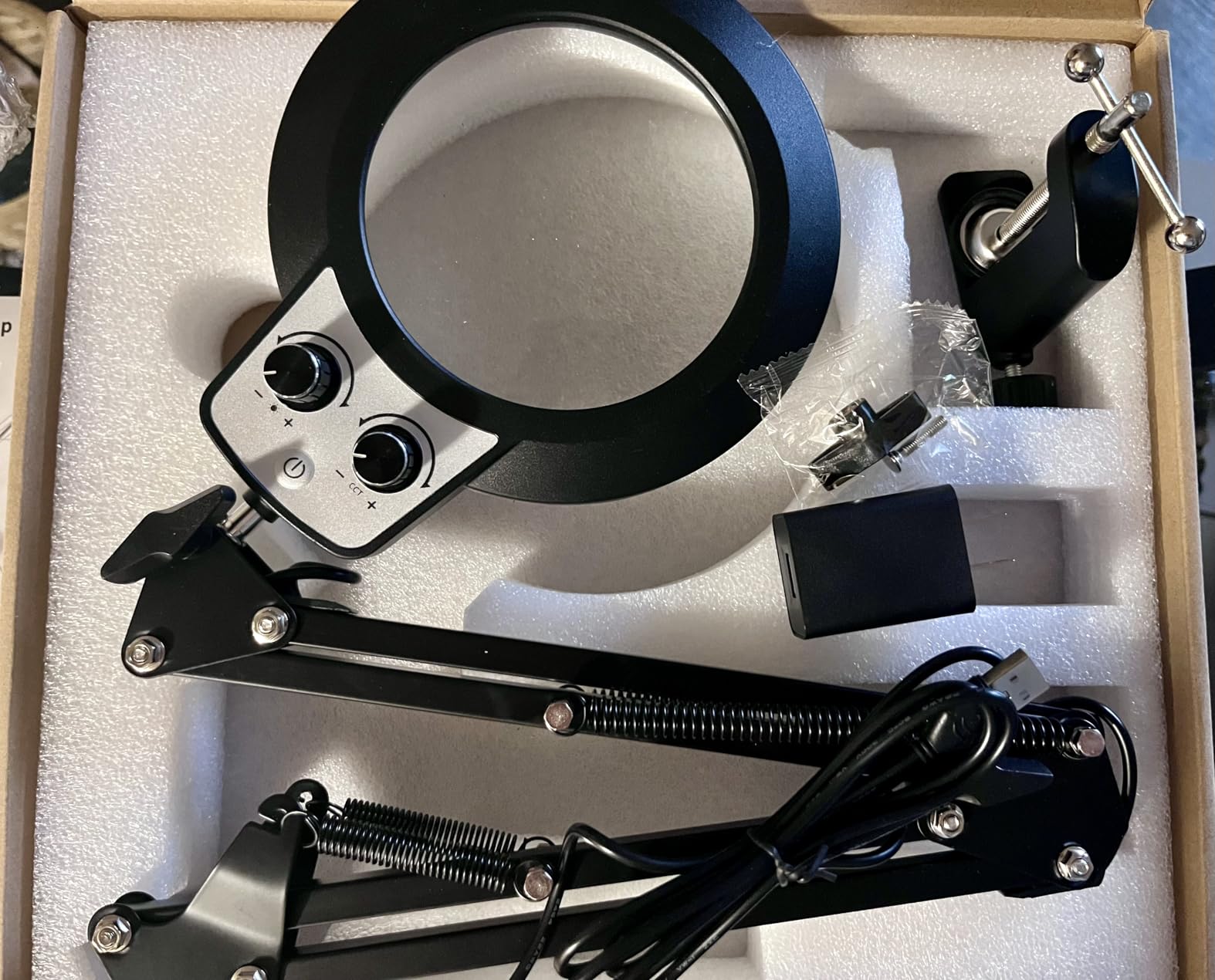 KIRKAS 12X Magnifying Glass with Light and Stand, 2-in-1 Any Color Modes & Stepless Brightness Magnifying Desk Lamp with Clamp, LED Magnifier with Light for Crafts Painting Close Work(12X Clamp) customer photo 2