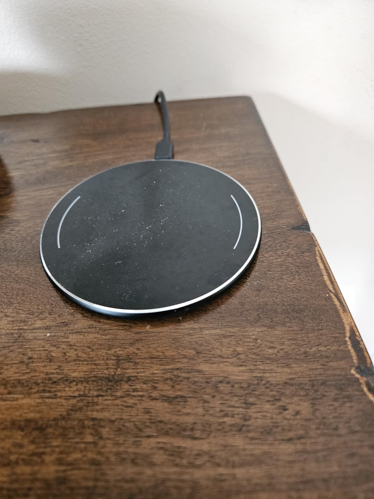 TOZO 2025 W1 New Anti-Slip Wireless Charger 15W Max Fast Wireless Charging Pad Compatible with iPhone 17/16/16 Plus/16 Pro Max /15/14/13/SE Series, Samsung Galaxy S25/S24/S23 Series customer photo 2