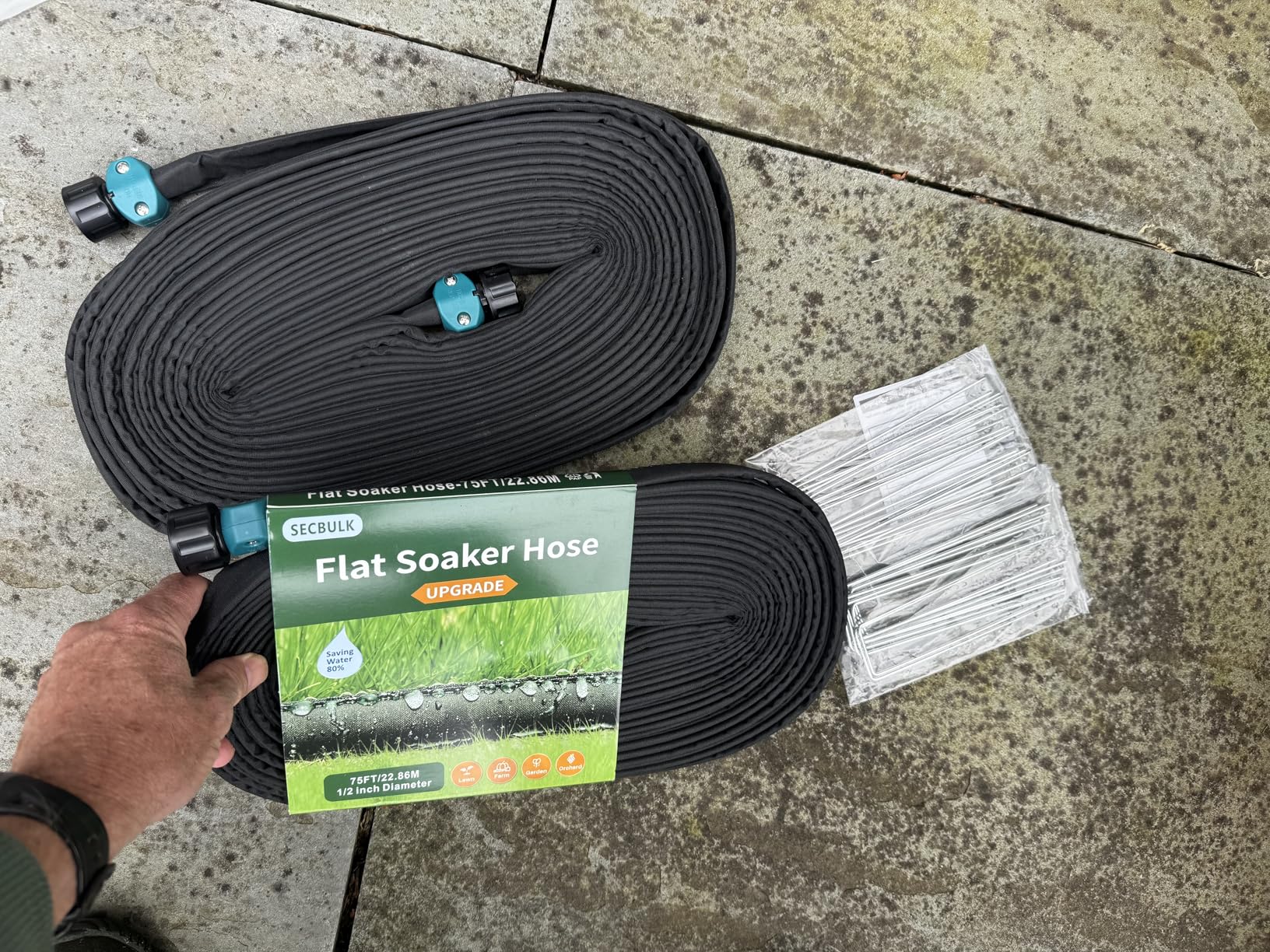 2026 Flat Soaker Hose 200 ft with Stakes for Garden, 50ft x 4 Linkable Drip Hose Diy Garden Irrigation System Saving 80% Water, Dual-layer Leak-free Design Water Hose with Holes customer photo 2