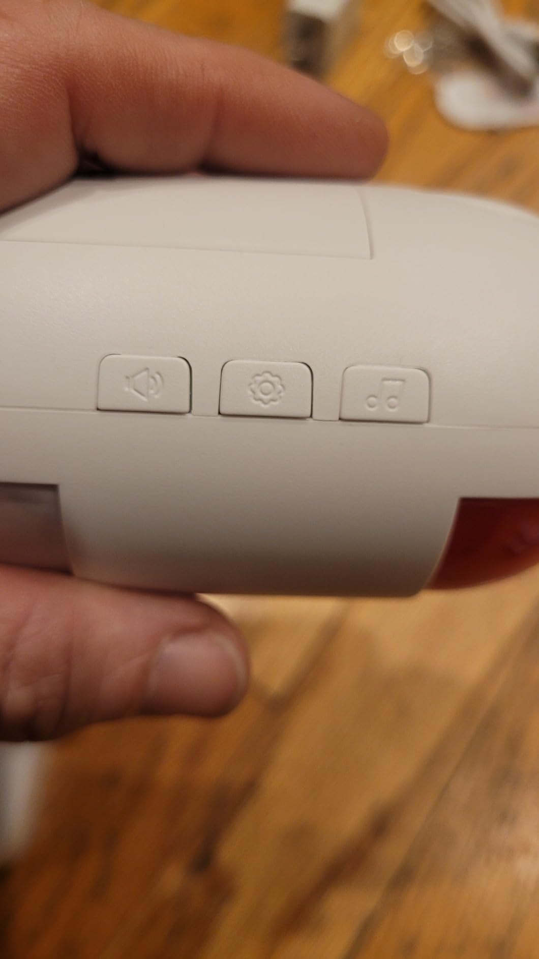 Panic Button Alarm for House Remote Control Office Siren Alarm System Sound & Light Emergency Panic Button for Security,Elderly,Home,Shop,Business,Luxury Store(Battery Operated & USB Charging) customer photo 1