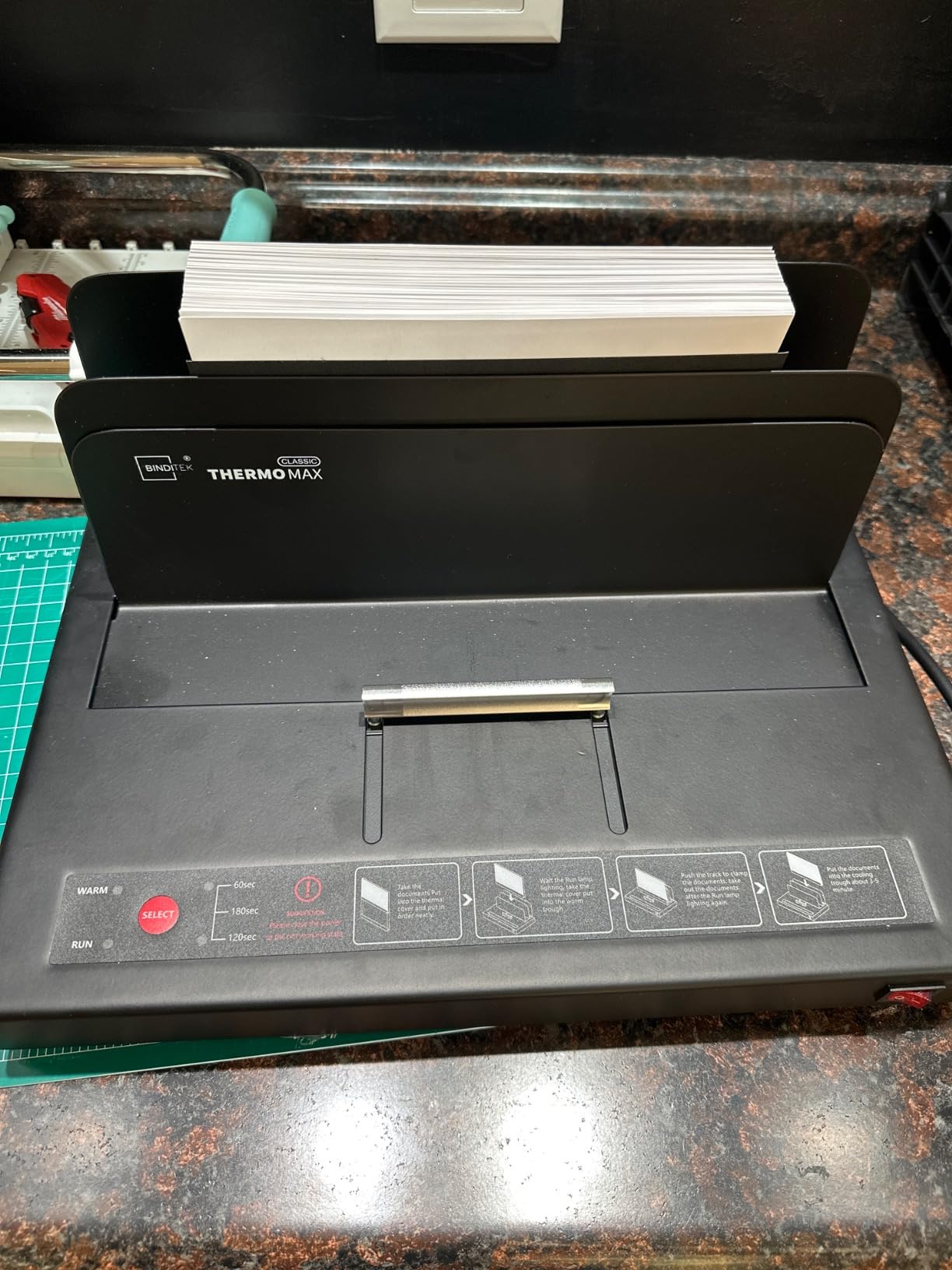 Binditek Thermal Binding Machine, 500-Sheet Capacity, 110V Heating, for A4/A5/Letter Documents, Universal Thermal Binding Machine, No Assembly Required customer photo 1