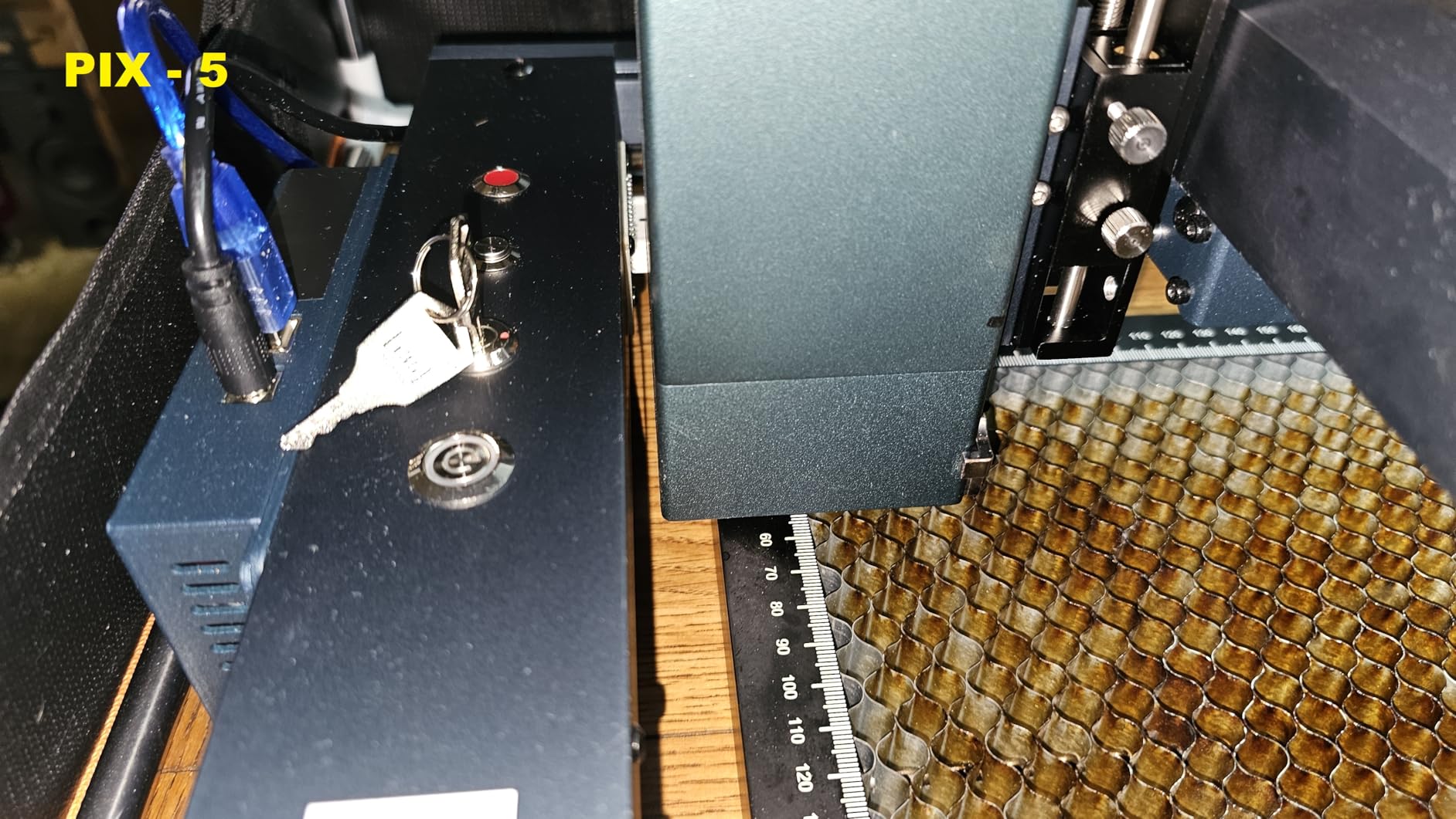 Longer Laser B1 20W Laser Engraver Cutter with Auto Air Assist, Working Speed Up to 600MM/S, DIY Laser Engraver for Wood and Metal, Paper, Acrylic, Glass, Leather, Working Area 17.72x17.32 inch customer photo 1