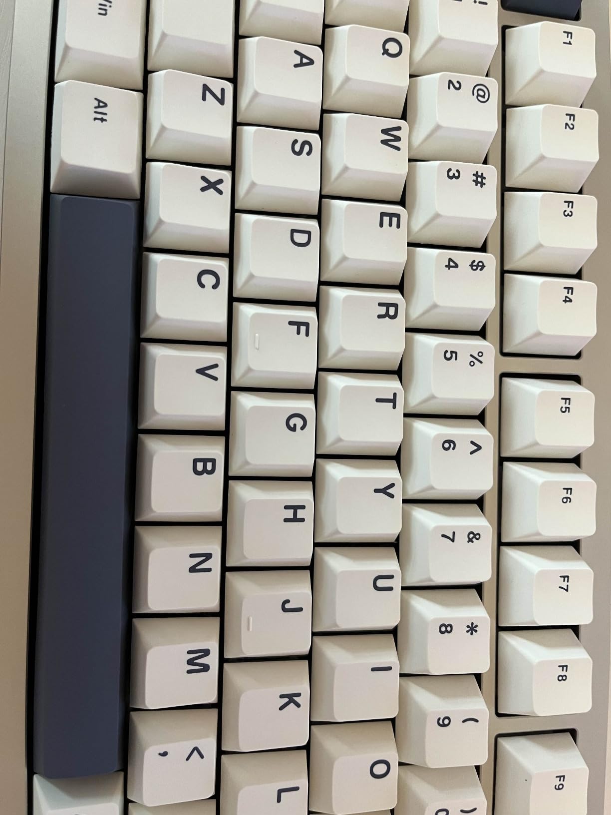 EPOMAKER P75 Wireless Aluminum Mechanical Keyboard, BT 5.0/2.4GHz/USB-C Hot Swappable Custom Keyboard, Gasket Structure, RGB Backlit (Silver, Wisteria Linear Switch) customer photo 1