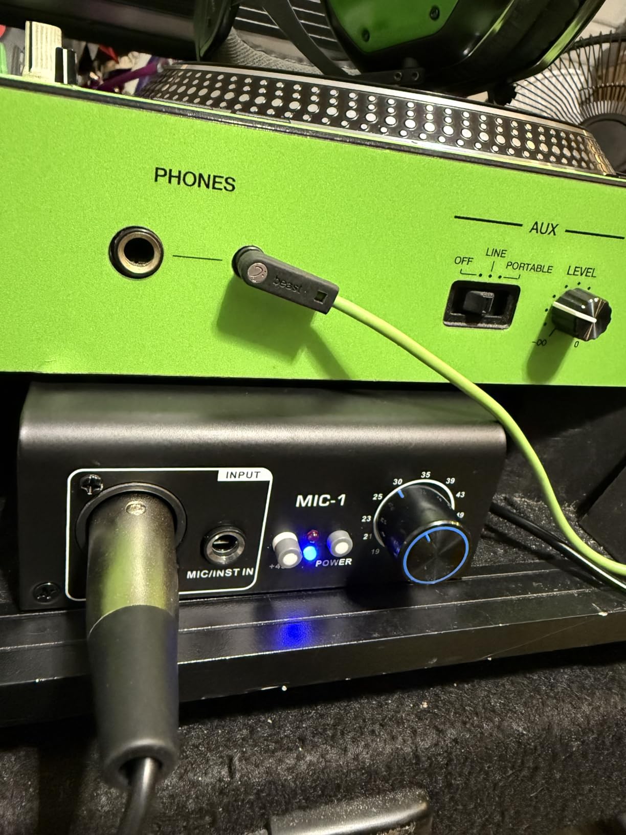 MIC-1 Microphone Preamp Mic Gain Booster with 2 Input Max 75db Gain 48V Phantom Power Ultra-Clean Gain for Dynamic and Condenser Mic customer photo 1