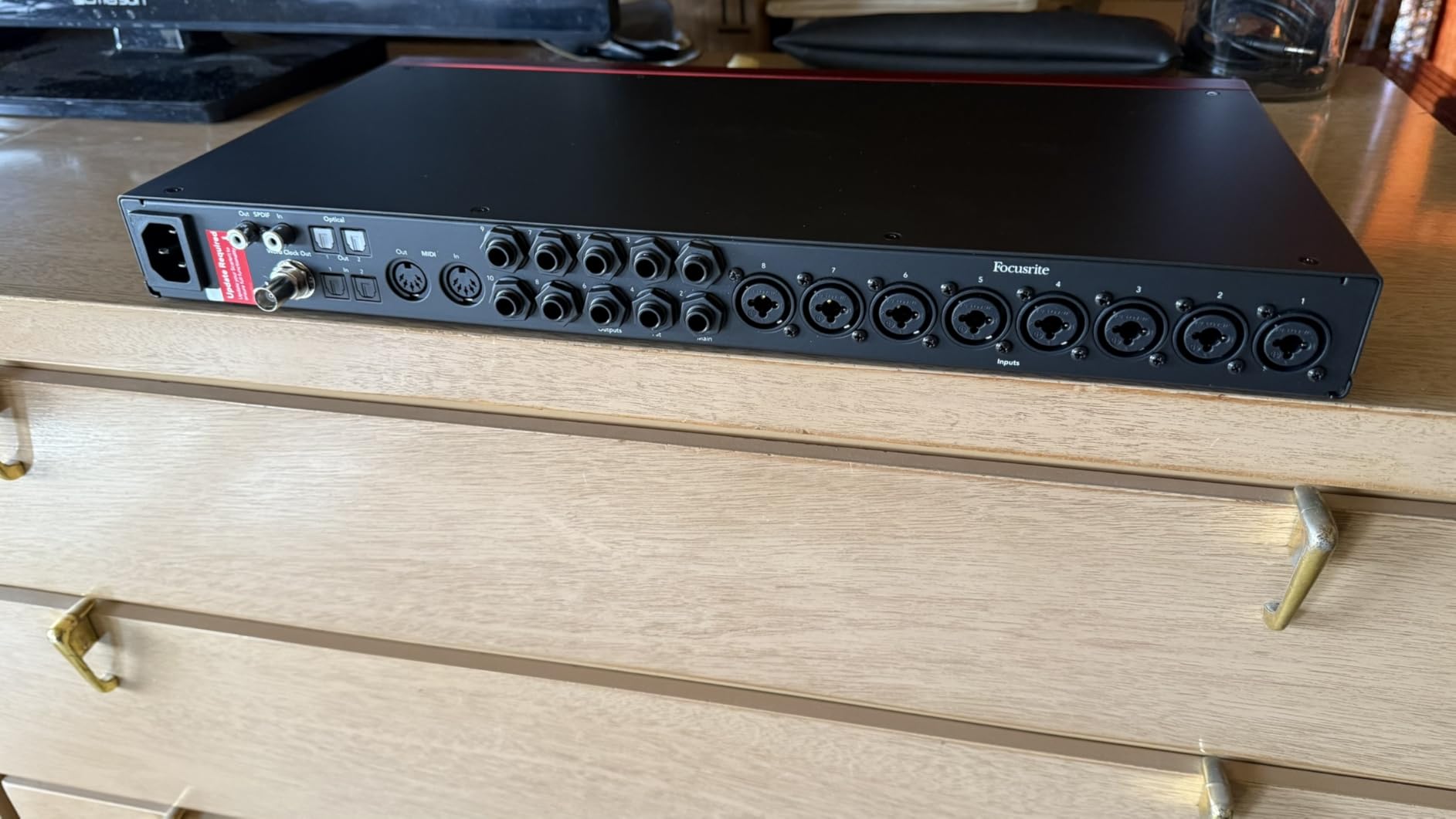 Focusrite Scarlett 18i16 4th Gen USB Audio Interface for Songwriting, Music Production, Recording, and Podcasting customer photo 1