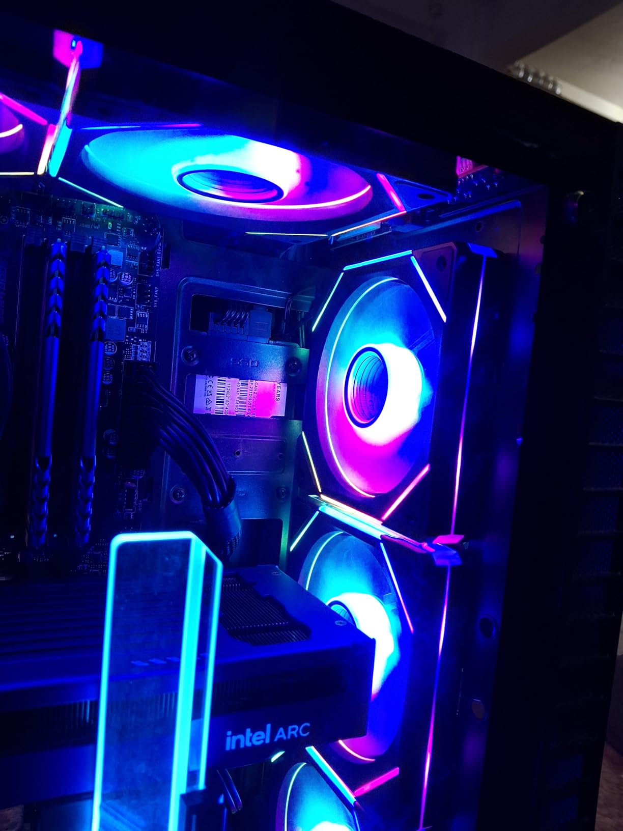 AsiaHorse AMICI-5GT RGB PC Fans, Infinity Mirror ARGB Fans HDB Bearing Fan Speeds Up to 1800 RPM with 24 LED Lights, Reverse Blade Fan Compatible Motherboard Aura SYNC (Not Wireless Connection) customer photo 1