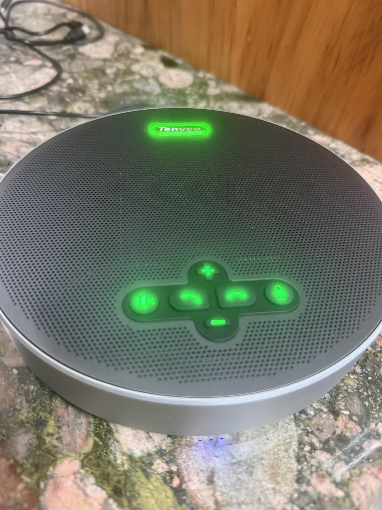 Tenveo MagiCall-EX Bluetooth Conference Speakerphone, Daisy Chain/Use Alone up to 30 attendees, Bluetooth/Wireless/USB Microphone, 360°Voice Pickup Noise Cancelling for Conference Call Large Meeting customer photo 1