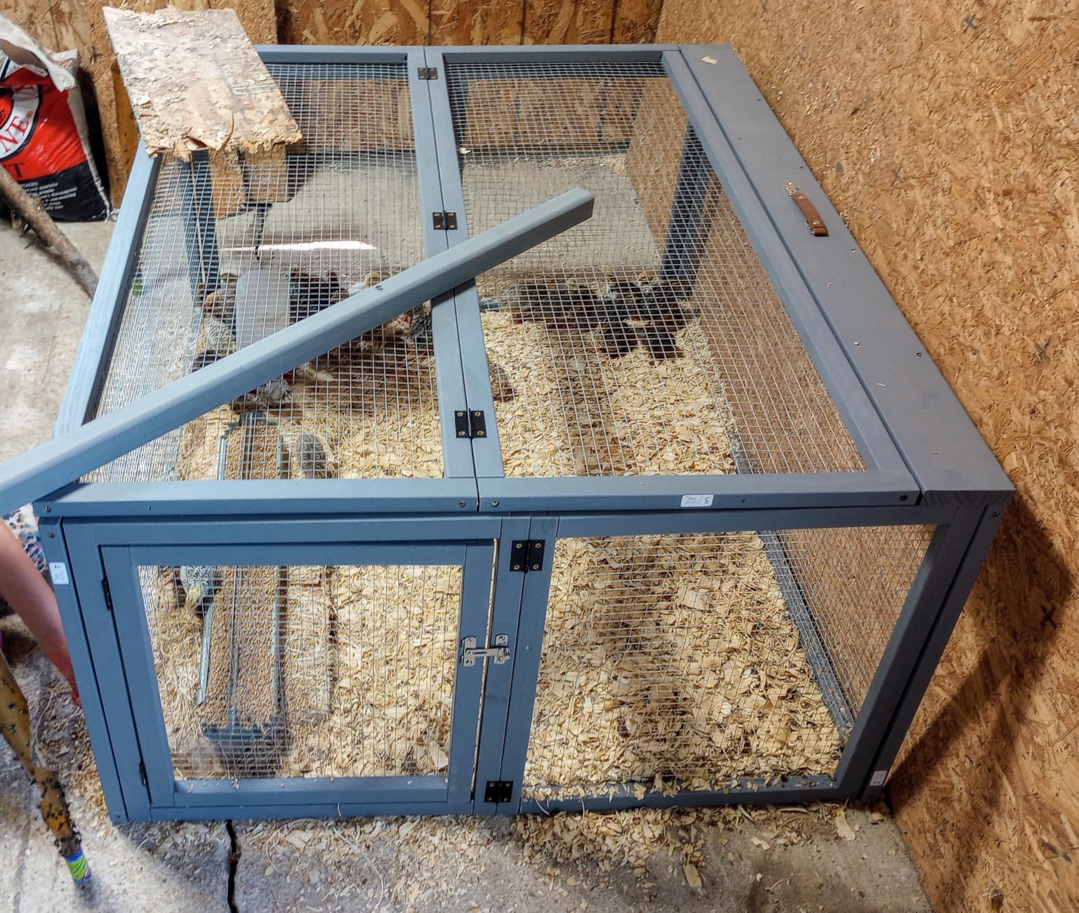 COZIWOW Chicken Coop Run Rabbit Hutch, Portable Chicken Cage Pens with Top & Side Opening Doors, Folding Wooden Chicken Coop, Outdoor Indoor Small Animal Playpen, Chicken Brooder Box, 43.3Inch, Grey customer photo 2