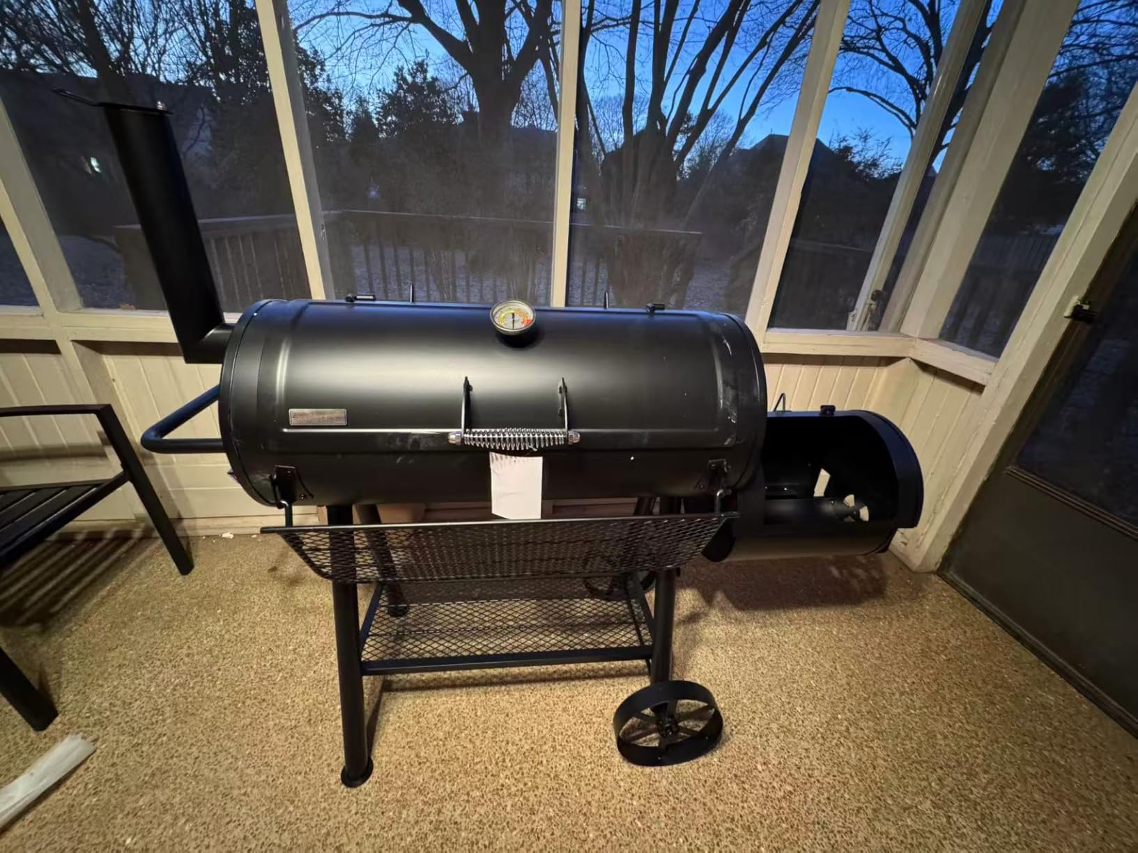 Sophia & William Heavy-Duty Vertical Offset Charcoal Smoker Extra Large Outdoor BBQ Grill with 961 SQ.IN. Cooking Area, Warming Tray, Push-out Ash Tray, Black customer photo 2