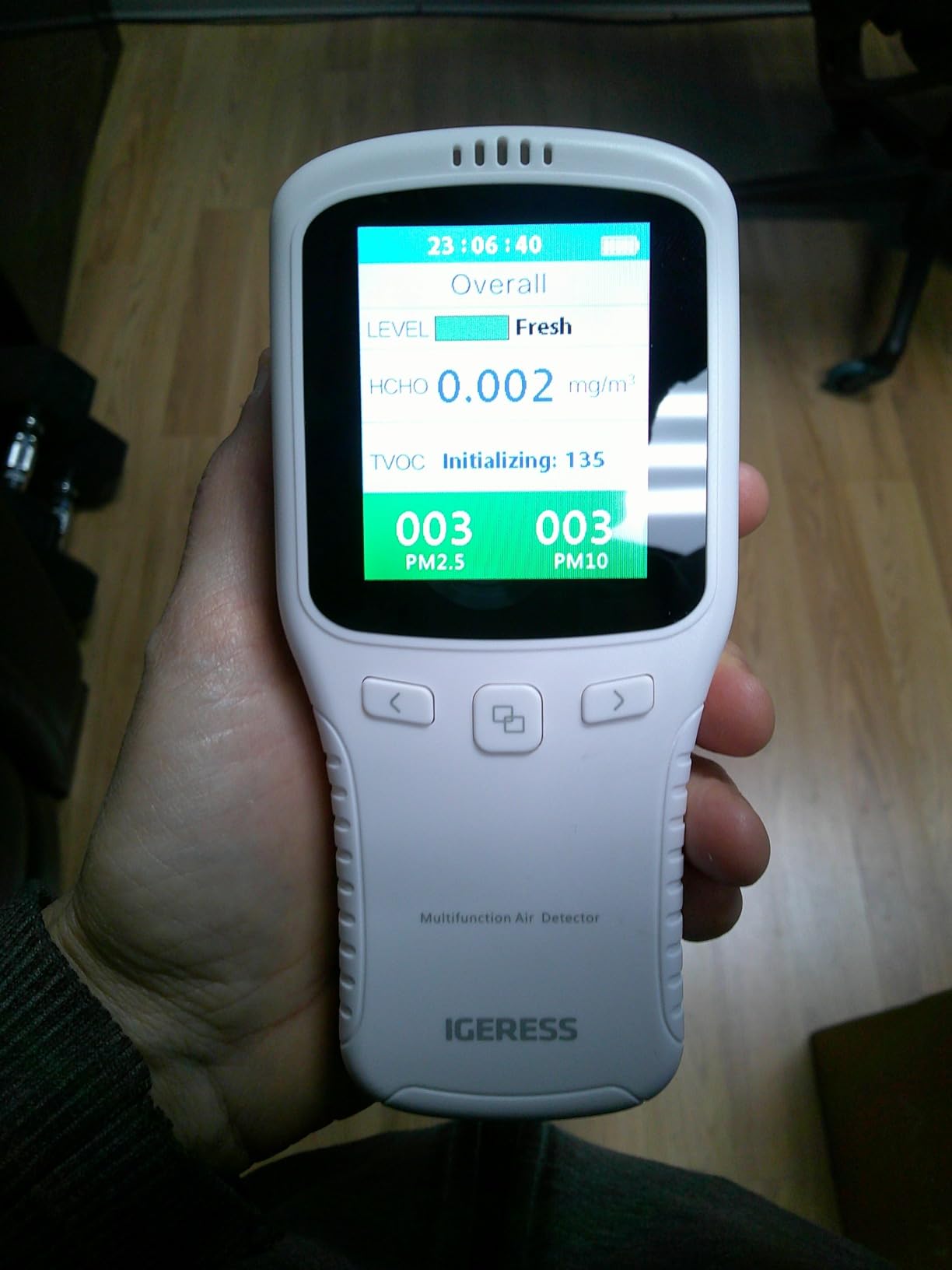 Air Quality Monitor Indoor, 8 in 1 Formaldehyde Detector, voc Meter, Detect Indoor HCHO, TVOC, AQI, PM2.5, PM10, PM1.0, Temperature and Humidity Tester customer photo 2