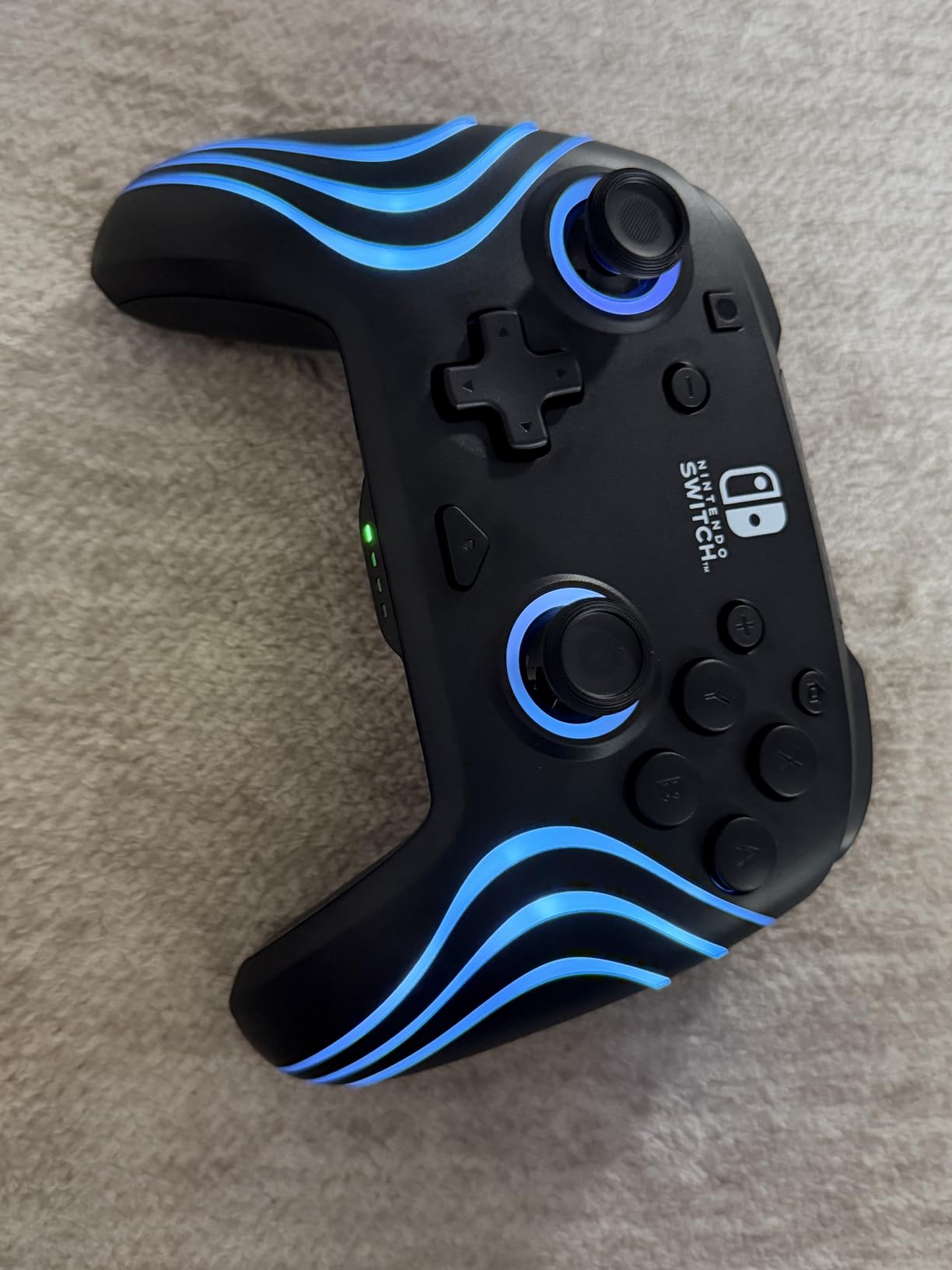 PDP Gaming Afterglow Wave Wireless Nintendo Switch Pro Controller - RGB LED Customization customer photo 2