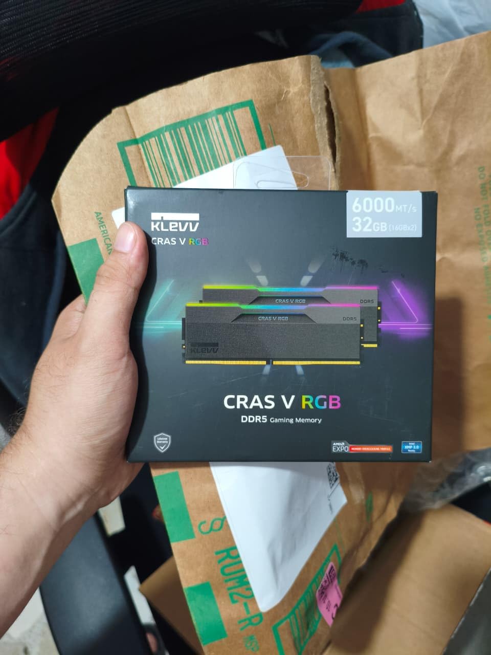 KLEVV CRAS V RGB DDR5 48GB (2x24GB) 6000MHz CL30 SK Hynix A-Die 1.35V Gaming Desktop Ram Memory XMP 3.0 / AMD Expo Ready - White (KD5KGUD80-60A300J) customer photo 1
