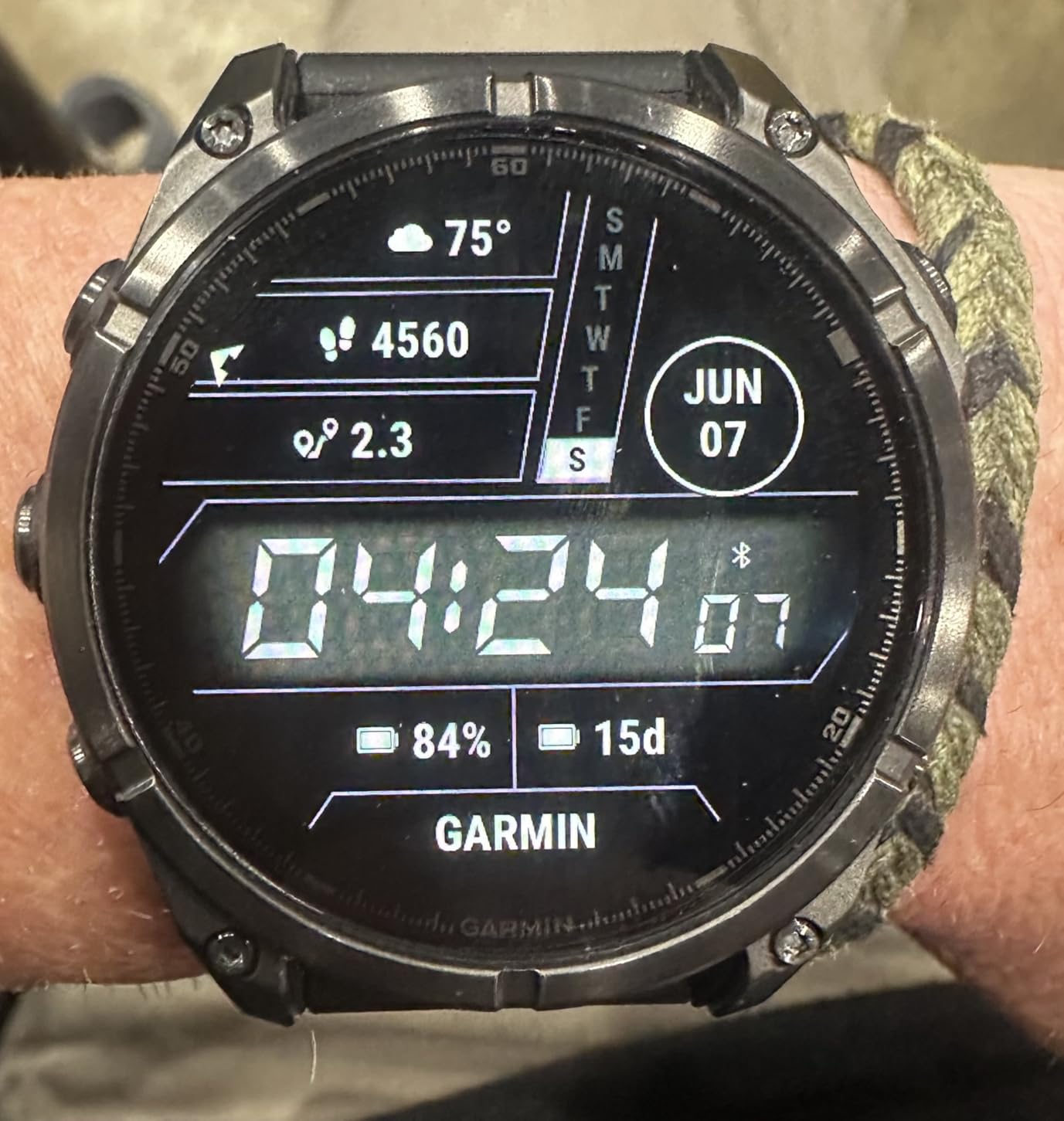 Garmin Fenix 8, 47mm, AMOLED, Premium Multisport GPS Smartwatch, Long-Lasting Battery Life, Dive-Rated, Built-in LED Flashlight, Slate Gray with Black Band customer photo 2