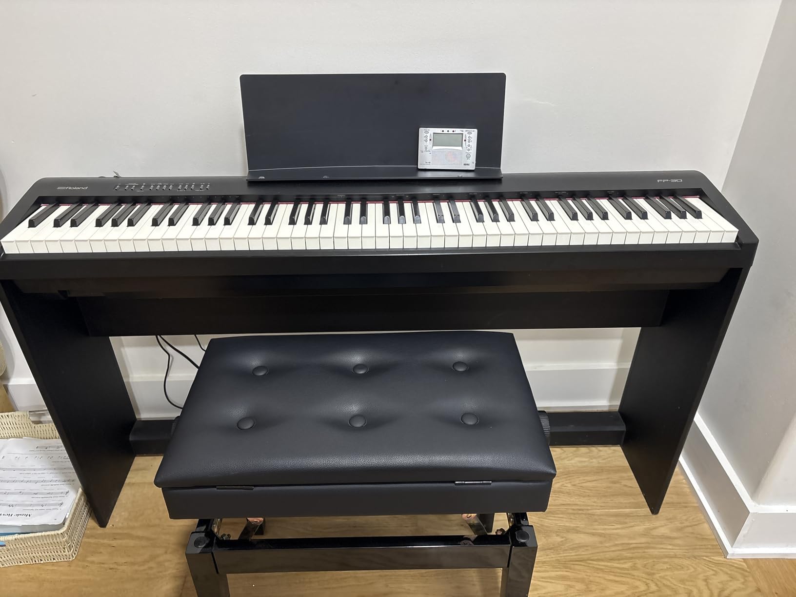 Donner Adjustable Piano Bench with Storage, Solid Wood Keyboard Bench Wooden Piano Bookcase Stool Chair Seat with High-Density Sponges Cushion, Black customer photo 2