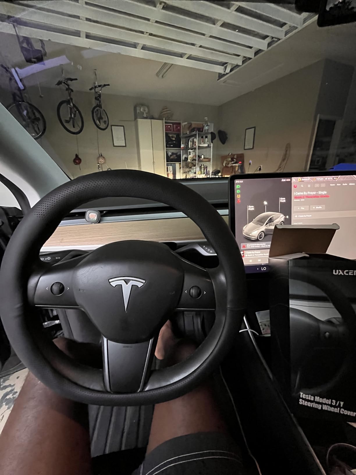 Uxcer Premium Leather Steering Wheel Cover for Tesla Model 3/Y 2016-2025 2026 Juniper/Highland, Non-Slip Breathable Tesla Model 3/Y Steering Wheel Protector, White customer photo 1