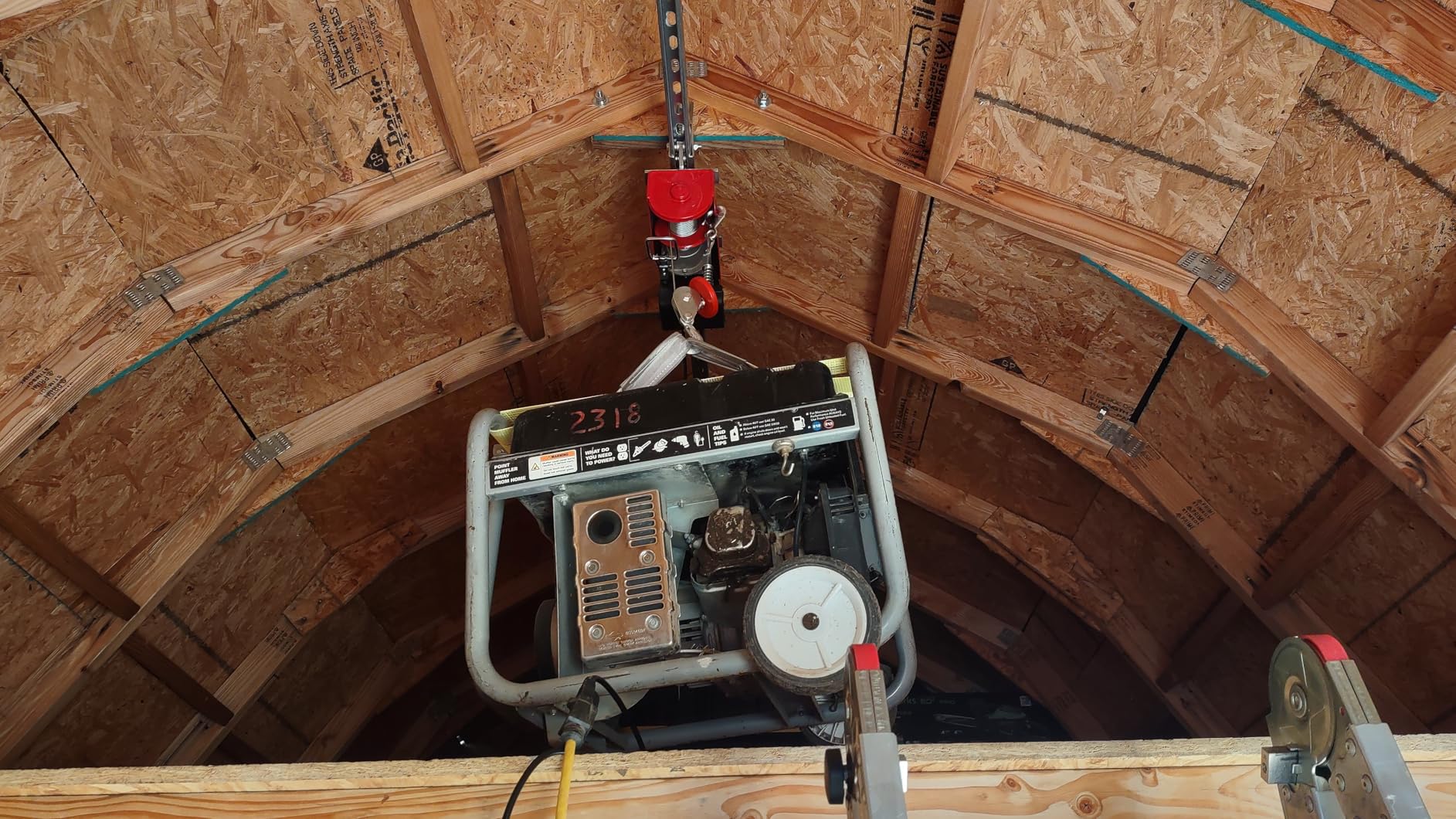 VEVOR Electric Hoist with Remote Control, 440 lbs Material Handling Tool, 110V Electric Hoist for Factories, Warehouses, Construction Site, Attic customer photo 1