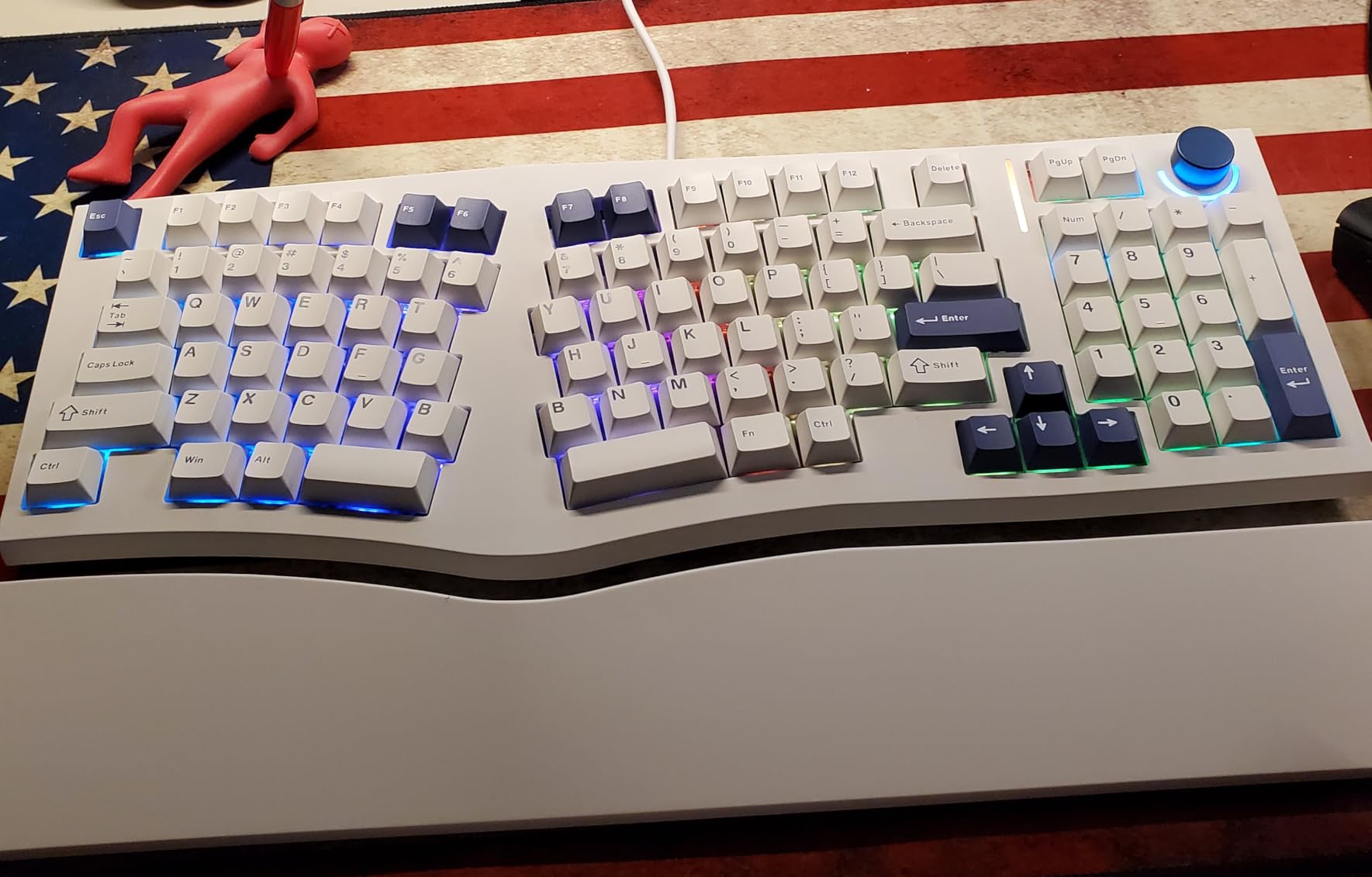 MechLands Feker Alice98 Ergonomic 98 Keys Custom Mechanical Keyboard, VIA Programmable, USB-C Wired Gaming Keyboard, Hot Swappable, 5 Layer Paddings, Control Knob, NKRO, RGB for Win/Mac (Black) customer photo 1