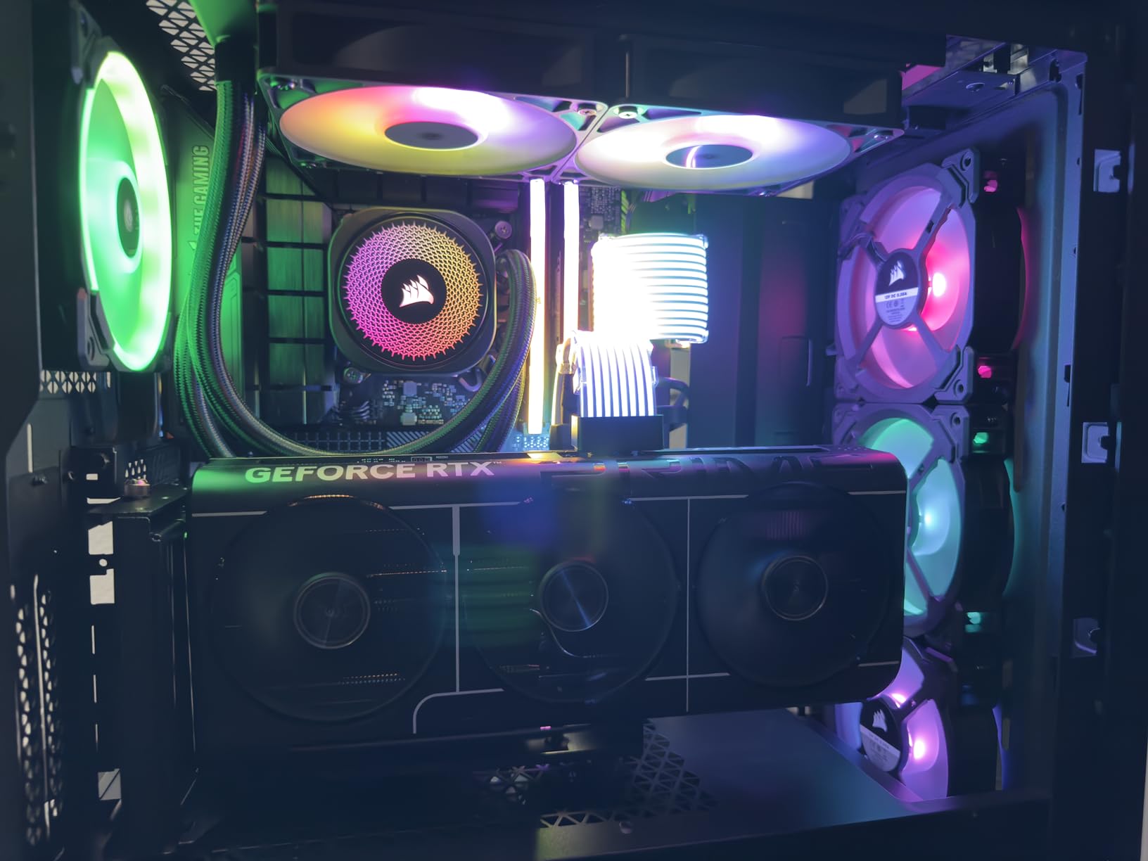 CORSAIR Nautilus 240 RS ARGB Liquid CPU Cooler - 240mm AIO - Low-Noise - Direct Motherboard Connection - Daisy-Chain - Intel LGA 1851/1700, AMD AM5/AM4 - 2X RS120 ARGB Fans Included - Black customer photo 2