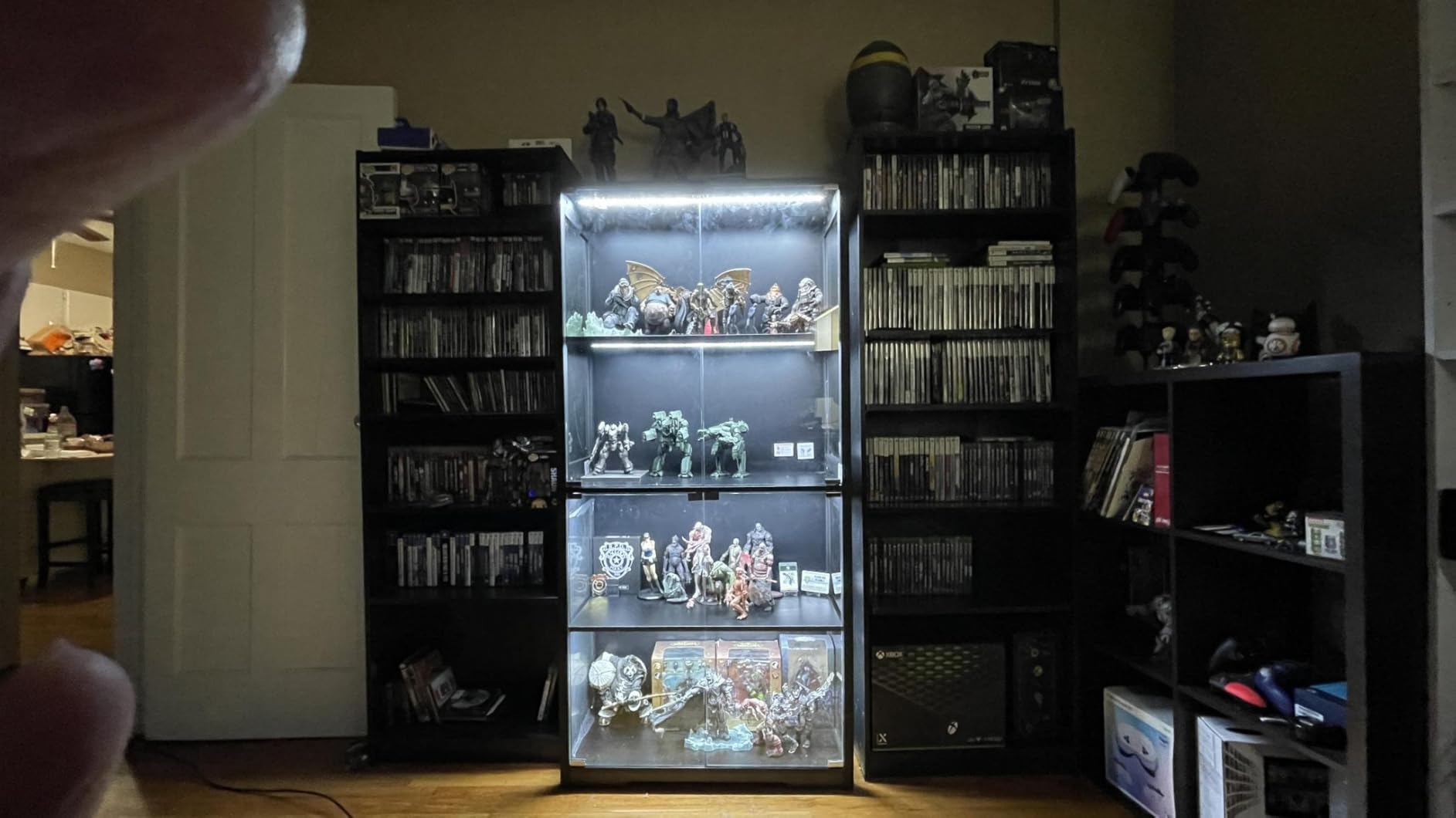 BROTTAR Display Cabinet with Glass Doors, 4-Tier Curio Cabinet with 3 Color Lights for Collectibles, Glass Display Case with Human Body Sensor, Bookcase with 4 Shelves, Storage Cabinets, Black customer photo 1