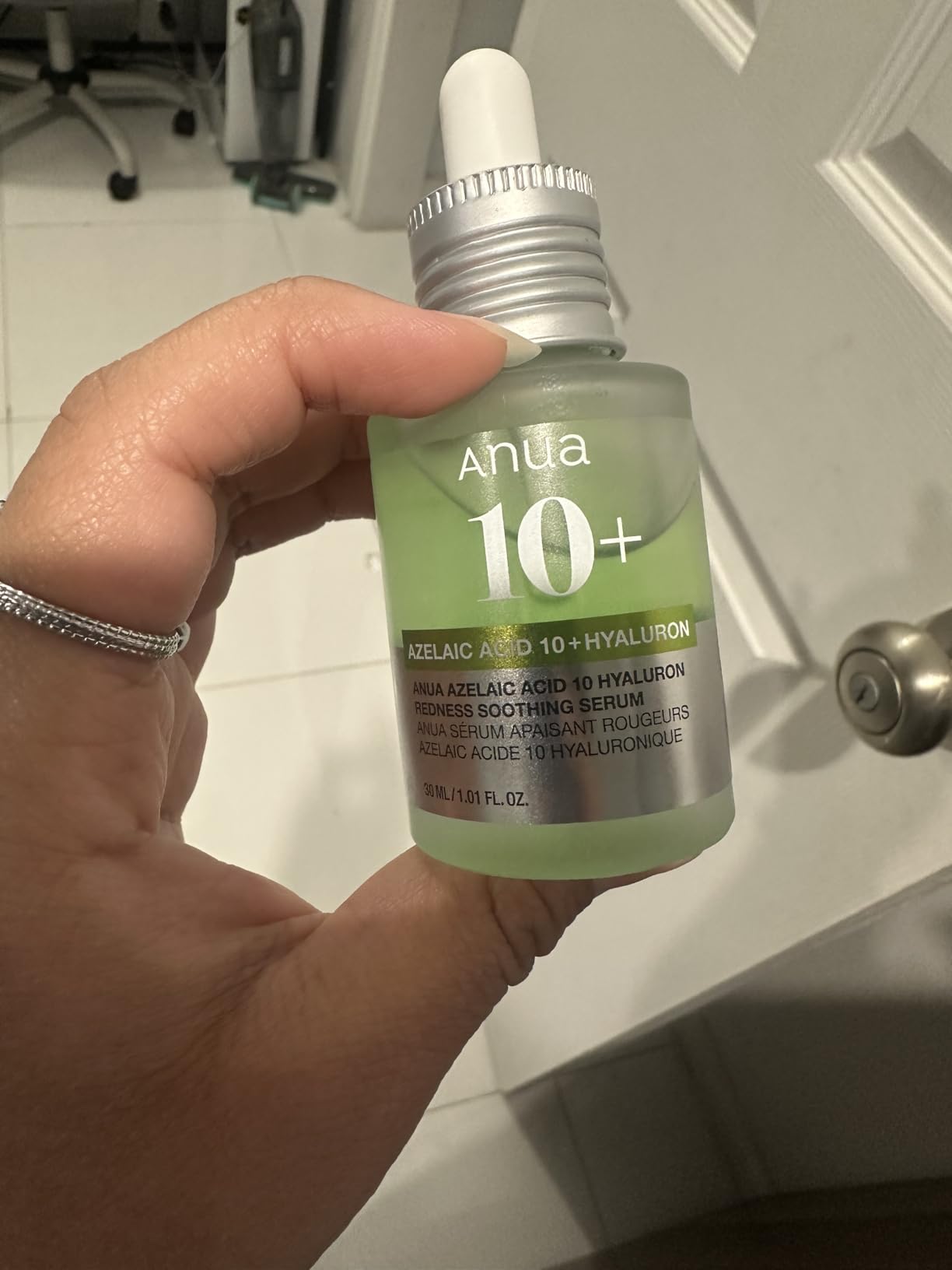 Anua Azelaic Acid 10 Hyaluron Redness Soothing Serum, Facial Serum for Blemish-Prone & Oily-Prone Skin, Lightweight & Hydrating Blemish Care, Hyaluronic Acid, Korean Skincare, 1.01 fl oz. customer photo 2