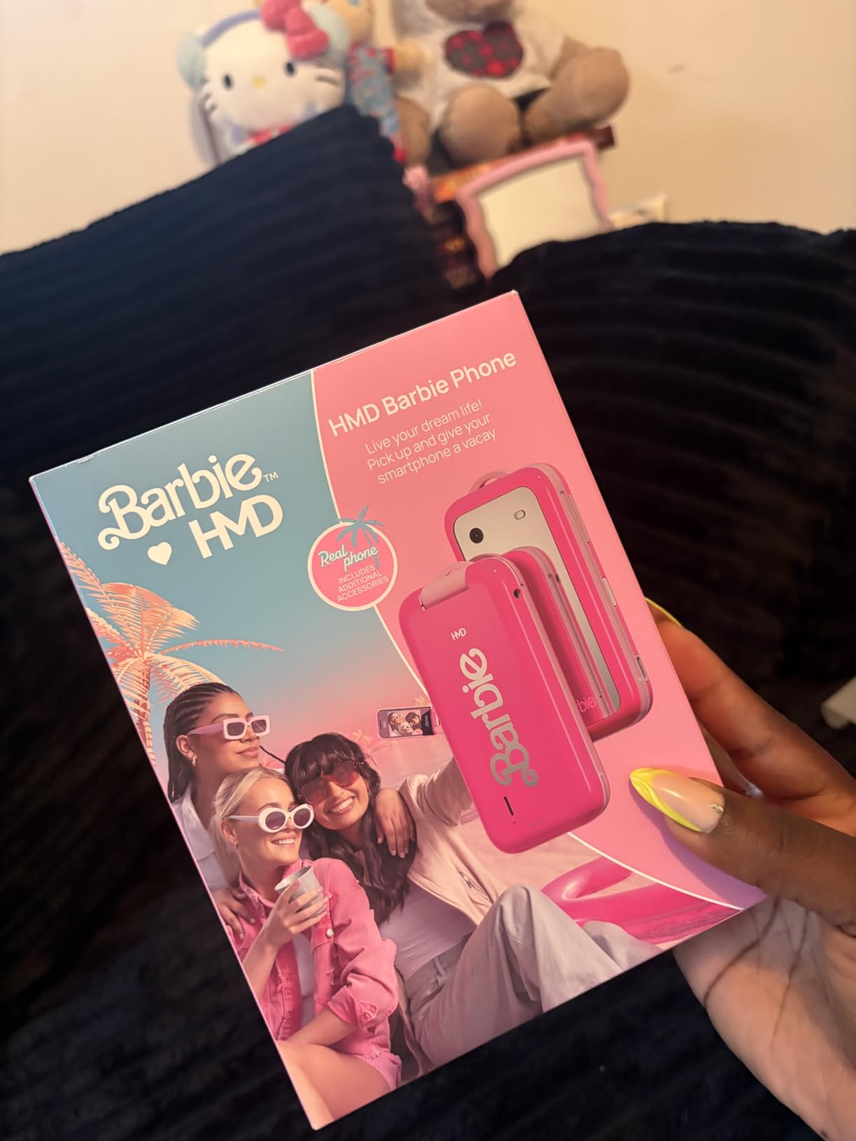 HMD Barbie | Flip | Unlocked | KaiOS | Power Pink | US Version customer photo 1