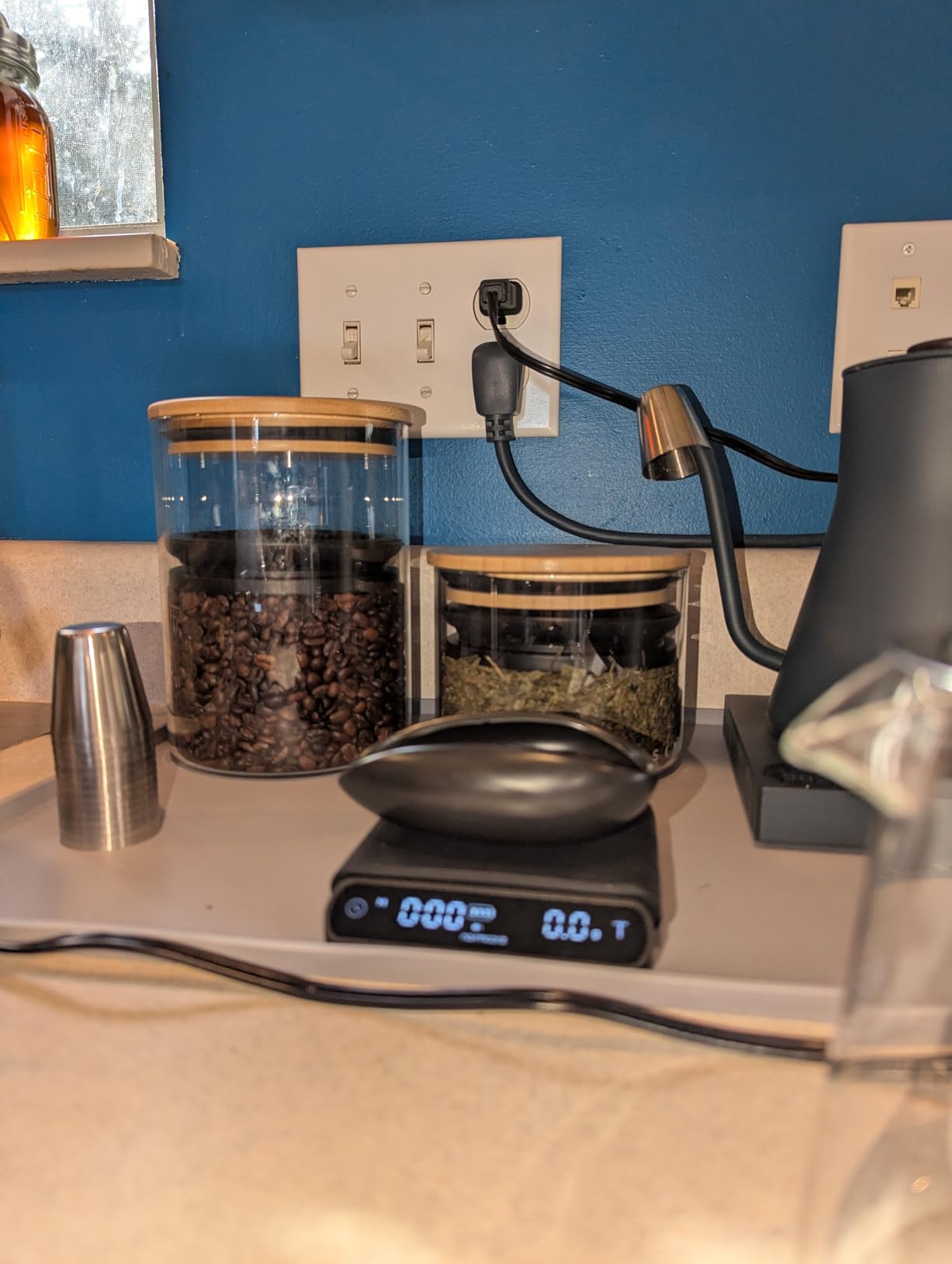 Normcore Pocket Coffee Scale V3, Pour Over Drip Espresso Scale, Barista Scale with Timer, Anodized Aluminum Body with Back-Lit LCD Display customer photo 2