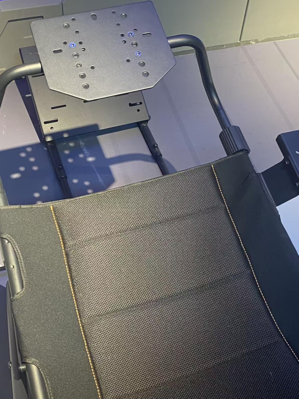 ARES WING Foldable Racing Simulator Cockpit, Racing Wheel Stand with Seat, Formula and GT Sim Racing Cockpit Compatible with Fanatec, Driving Simulator Compatible with Moza Games on PS5 and PC customer photo 1