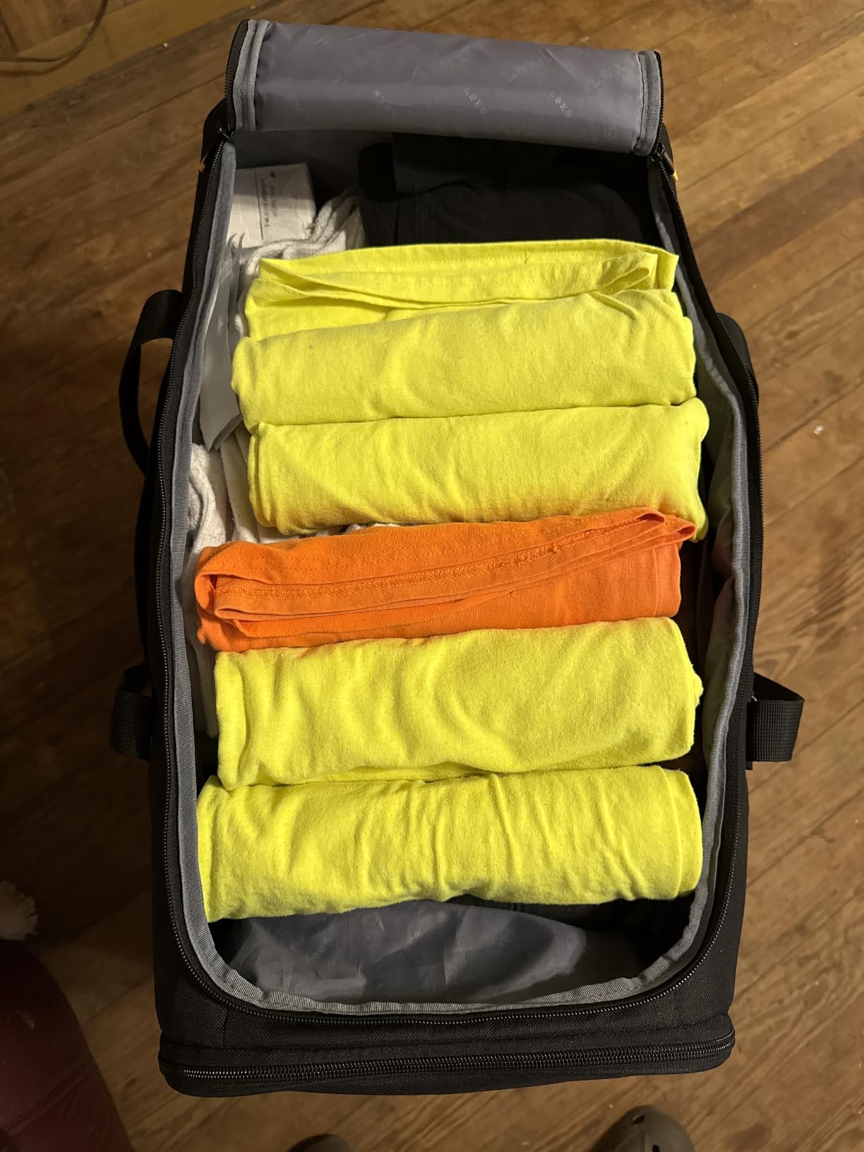 21 Inch Rolling Duffle Bag with Wheels for Men - Water Resistant Wheeled Duffle Bag for Weekend Travel & Overnight Trips customer photo 2