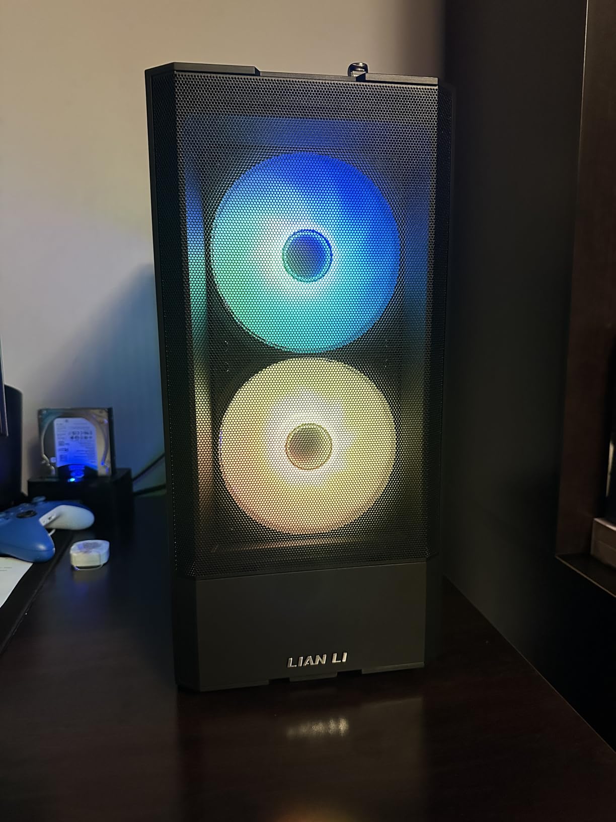 LIAN LI LANCOOL 207 Compact ATX RGB Gaming Computer Case, Airflow Optimized Mesh Panels Tower Chassis w/ 2x140mm ARGB,2x120mm PWM Fans Pre-Installed, USB Type-C Port, Tempered Glass Side Panel (Black) customer photo 2