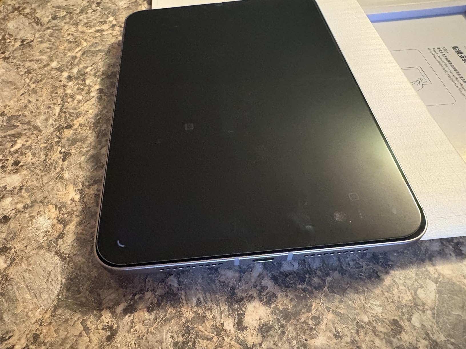 iPad mini A17 Pro, 8.3-inch Liquid Retina Display, 128GB, Wi-Fi 6E + 5G Cellular, 12MP Cameras, Touch ID - Space Gray customer photo 2
