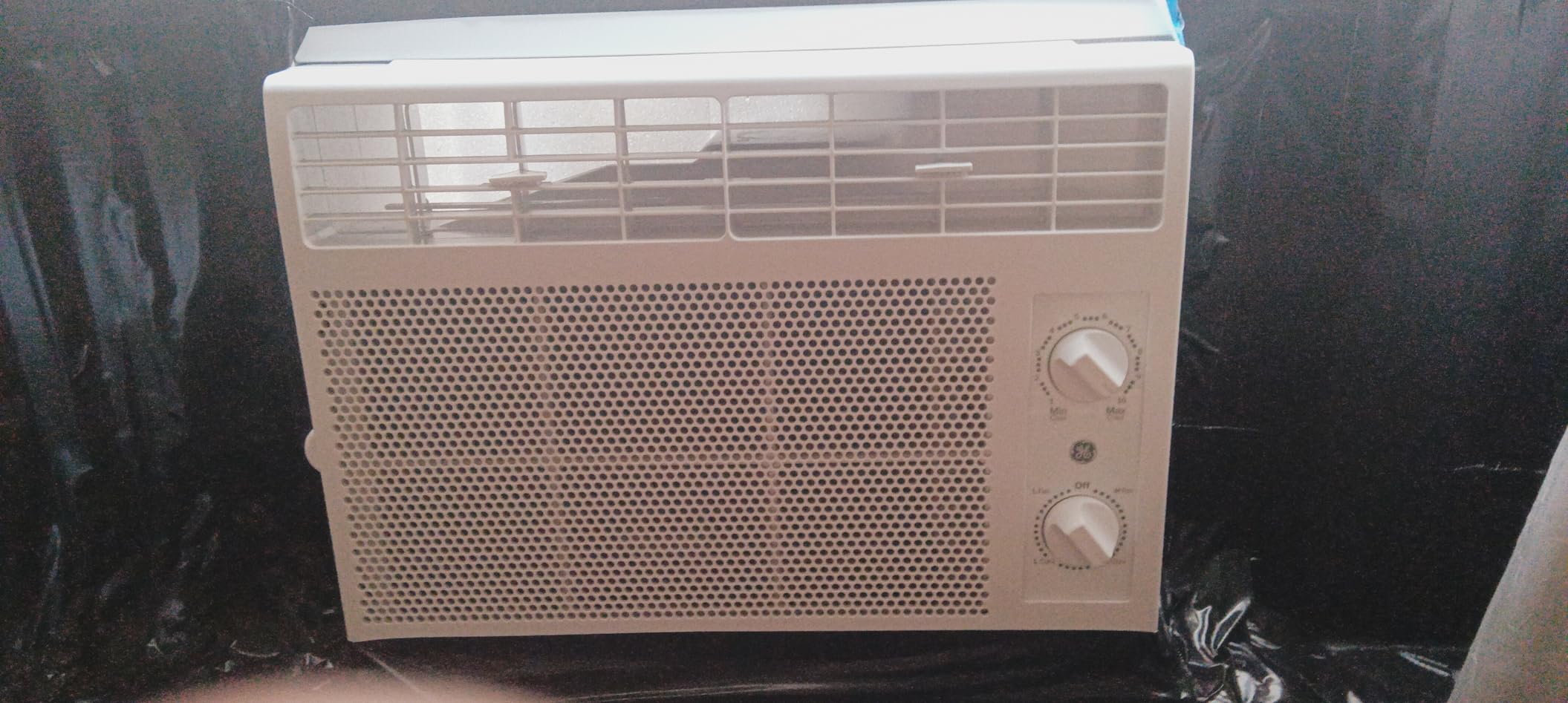 GE Window Air Conditioner Unit, 5,000 BTU for Small Rooms up to 150 sq ft. with Manual Adjustable Fan and Cooling Settings, Perfect for Small Bedroom or Living Room, Easy Install Kit Included, White customer photo 1