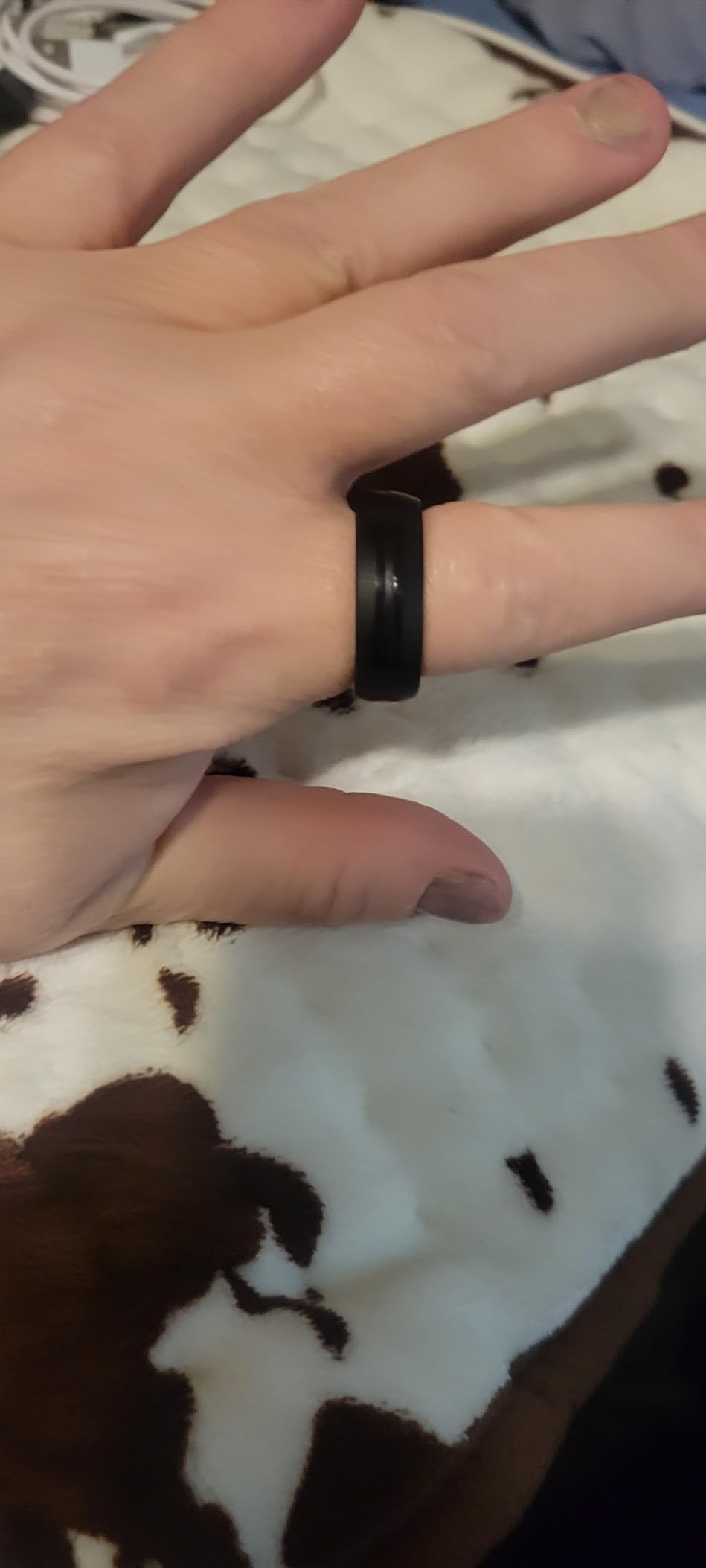 RENPHO Lynx Smart Ring-All Day Sleep & Activity Tracking, Includes Charging Case, Gifts for Men, 7-Day Battery Life, Subscription-Free App for iOS & Android, Size Before You Buy (Black, Size 11) customer photo 2